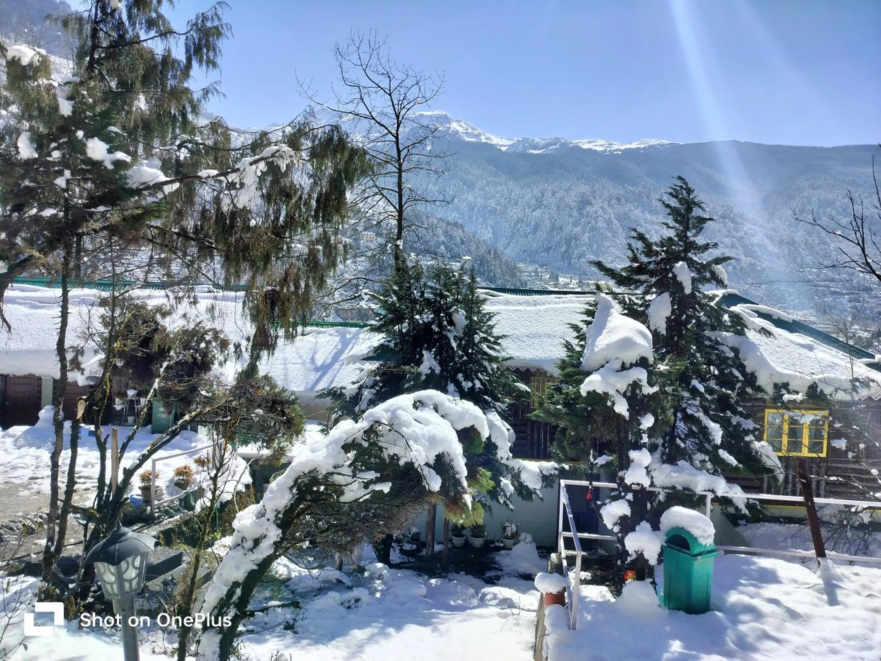 Property building in Apple Valley Cottages Lachung