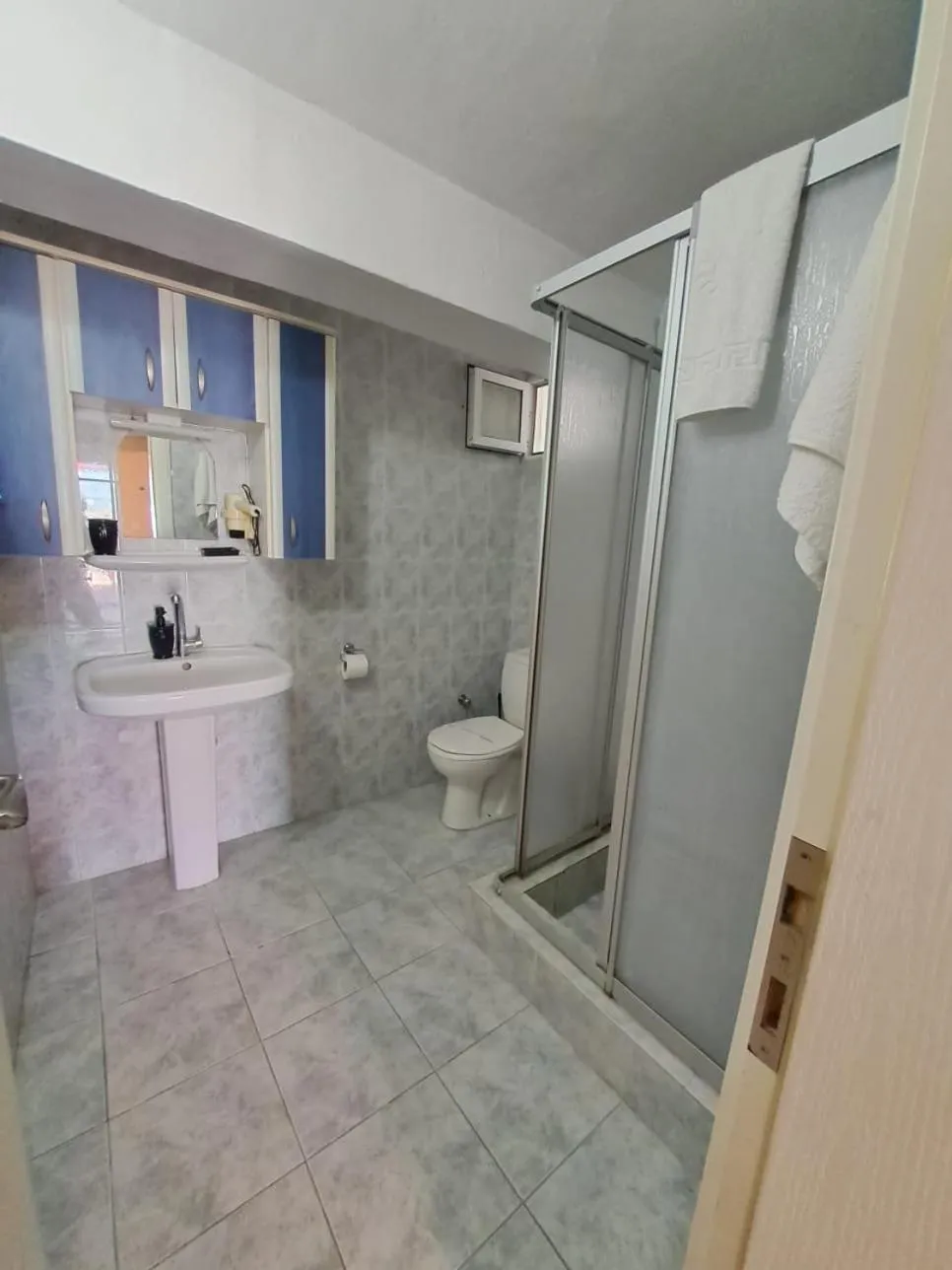 Shower in Sözer Otel