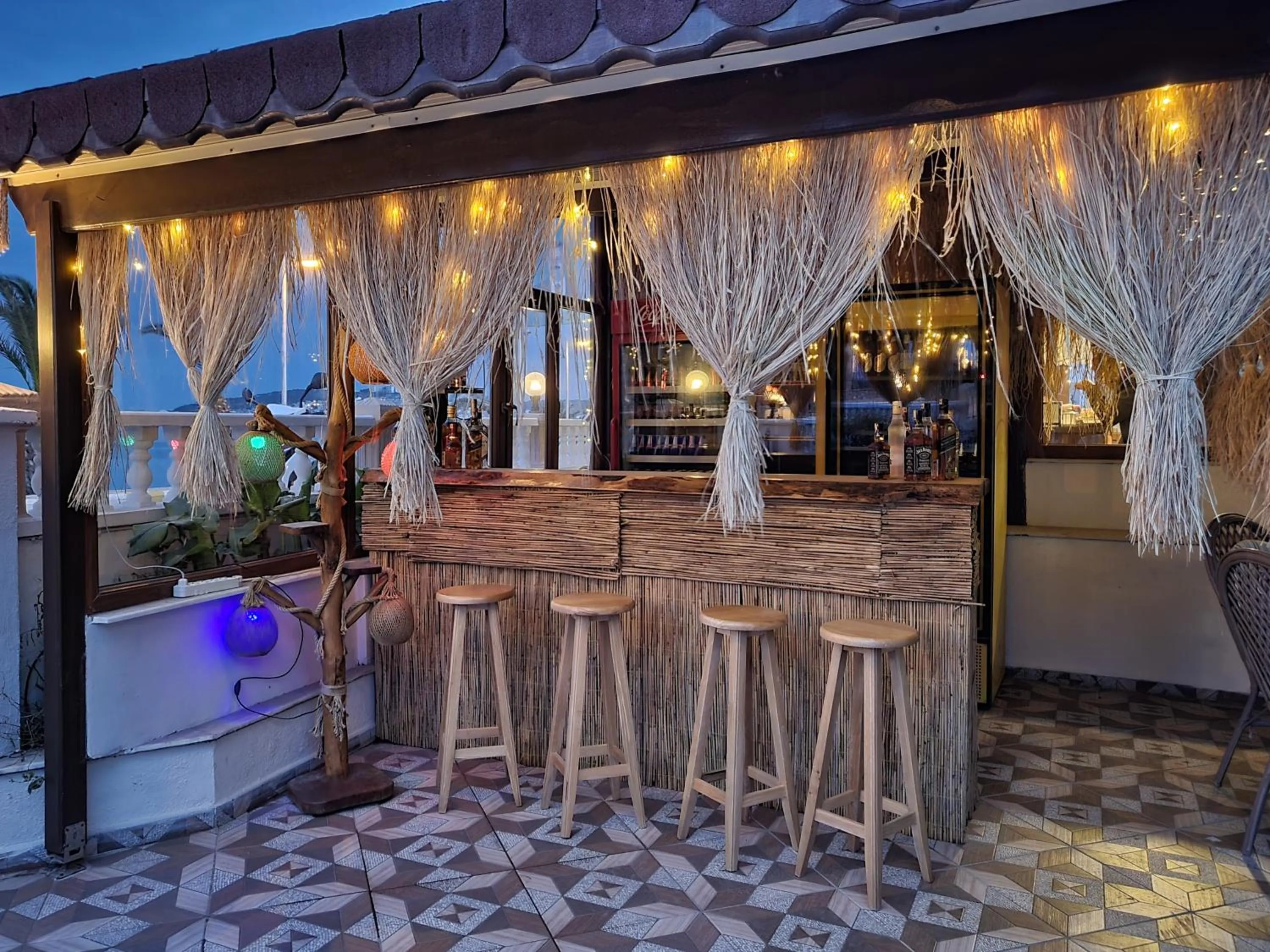 Restaurant/places to eat in Sözer Otel