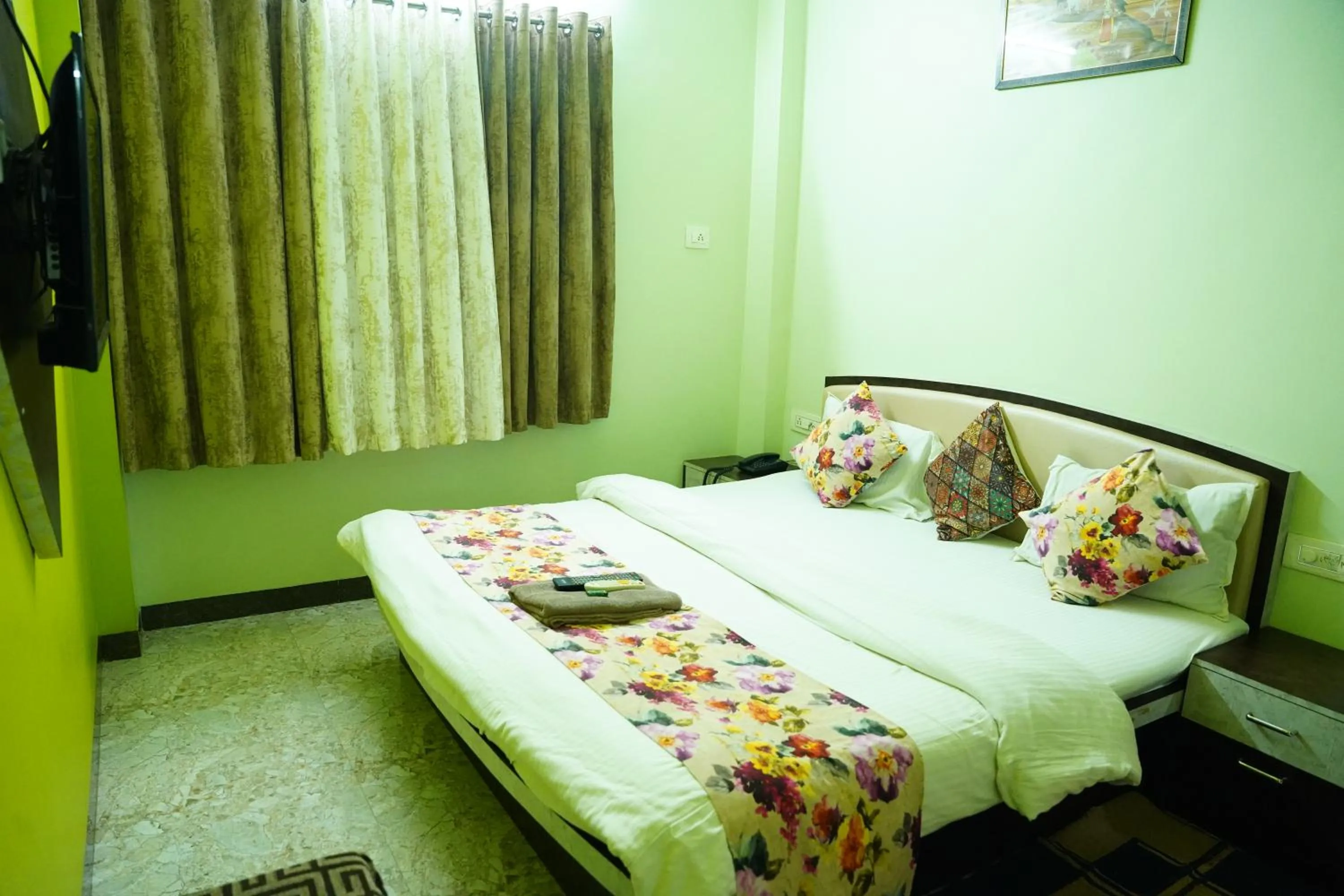 Bed in Hotel Mahishmati Palace