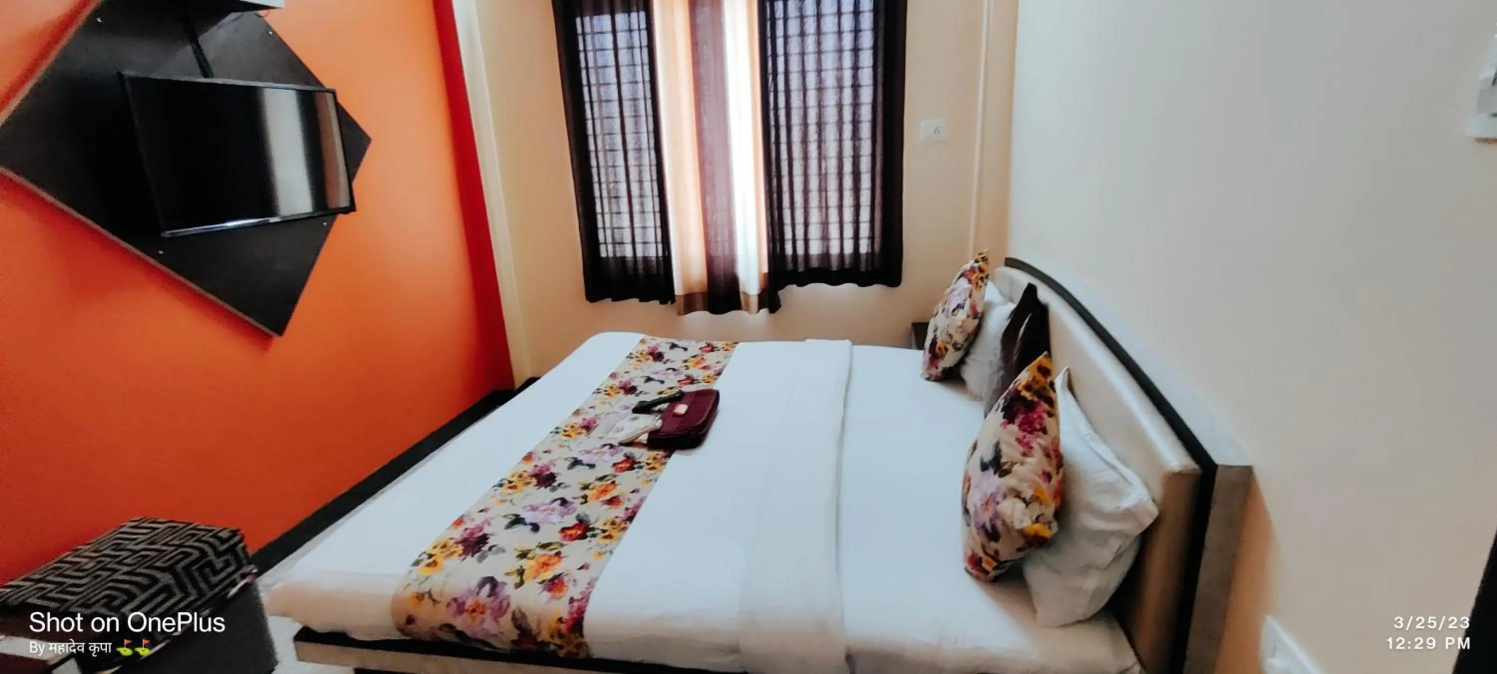 Bed in Hotel Mahishmati Palace