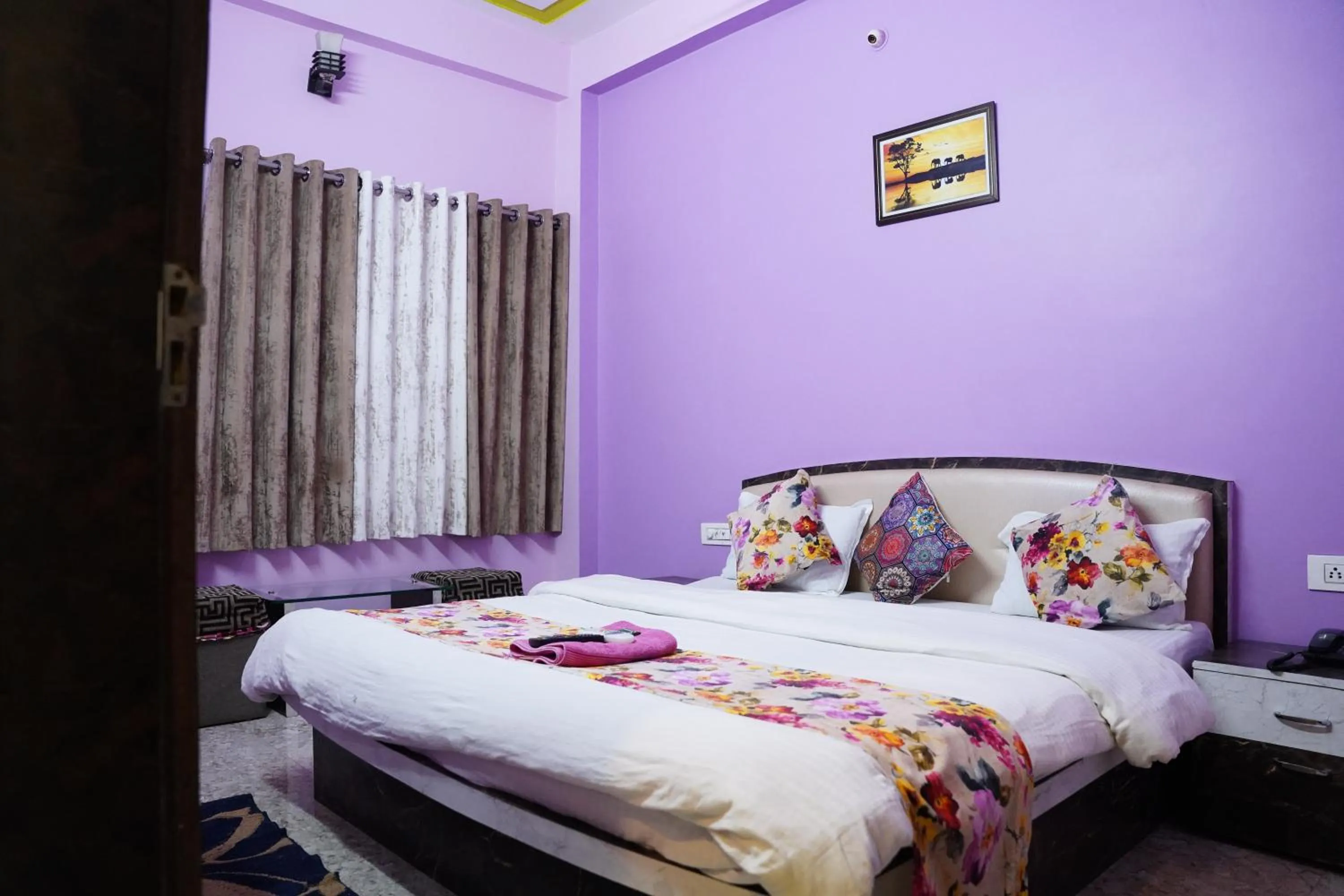 Bed in Hotel Mahishmati Palace