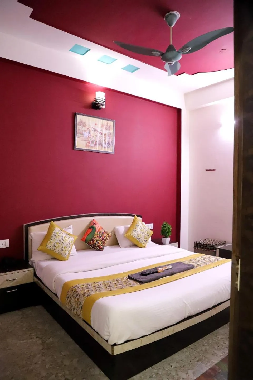 Bed in Hotel Mahishmati Palace