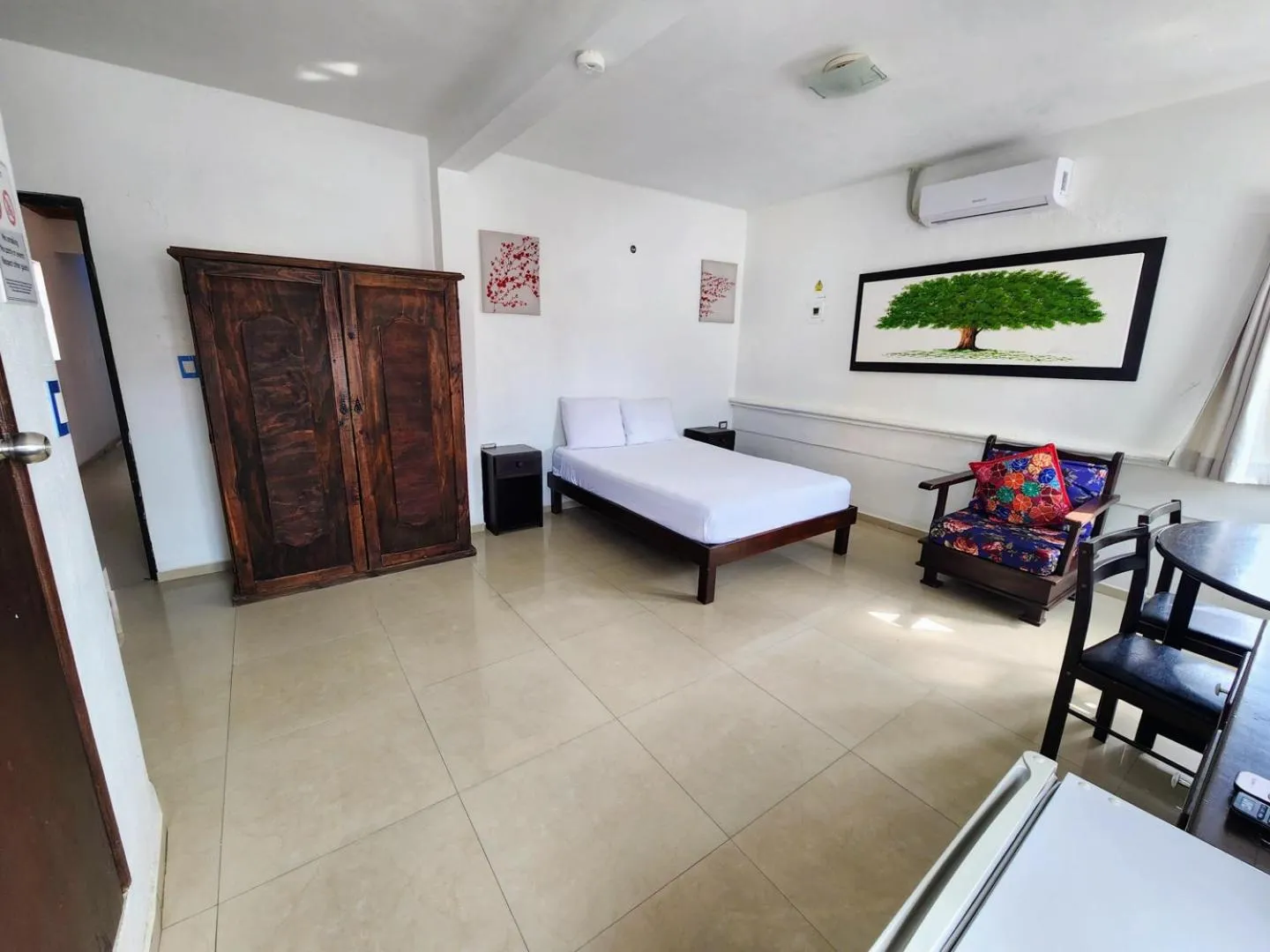 Bedroom, Bed in Fitz-Mar