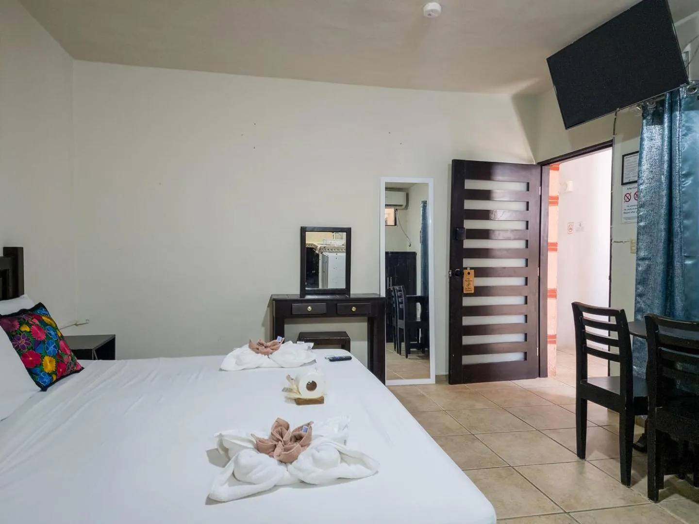 TV and multimedia, Bed in Fitz-Mar