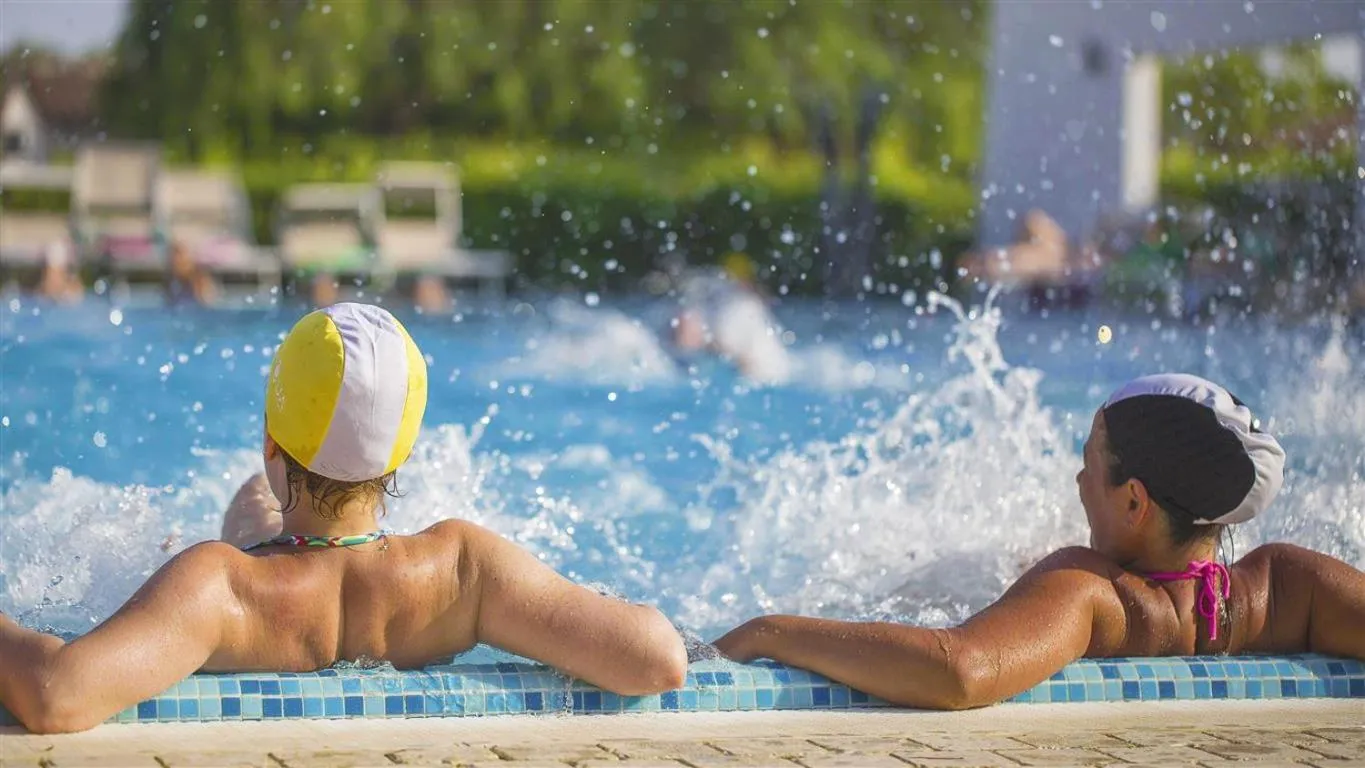 Swimming pool in Nicolaus Club Alimini Smile