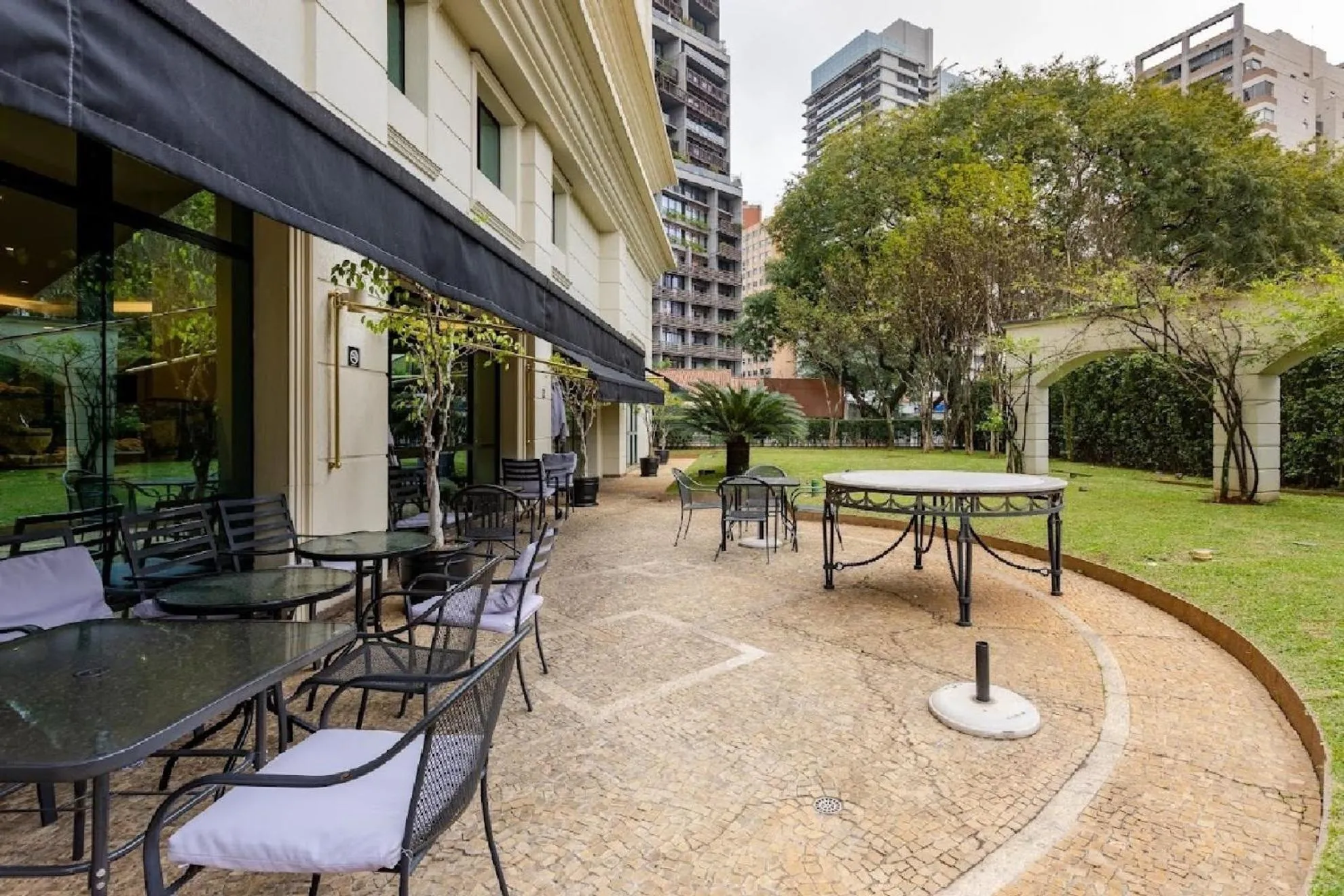 Off site in Kaza Noah The Universe Paulista Bela Vista