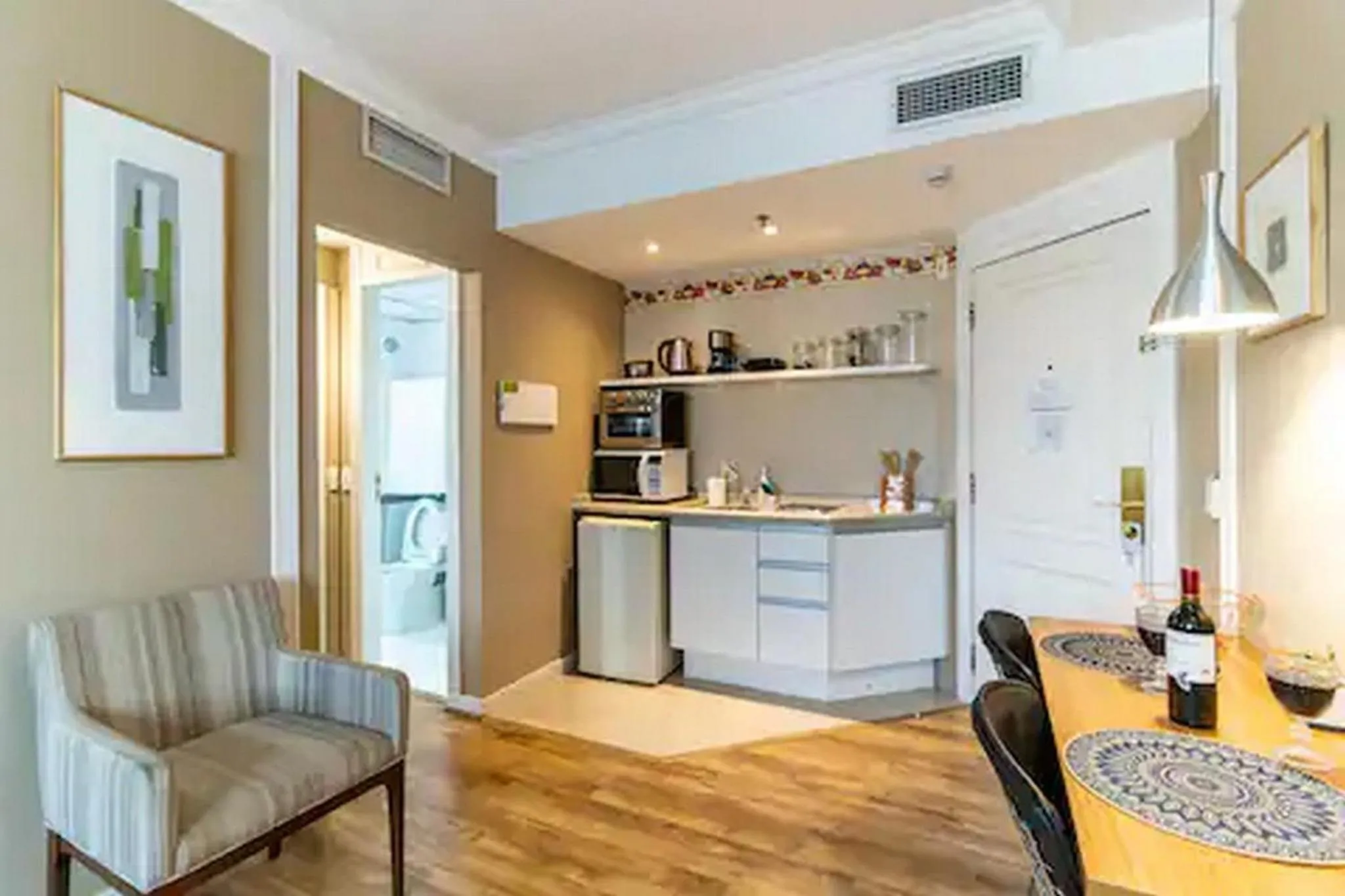 Kitchen or kitchenette in Kaza Noah The Universe Paulista Bela Vista