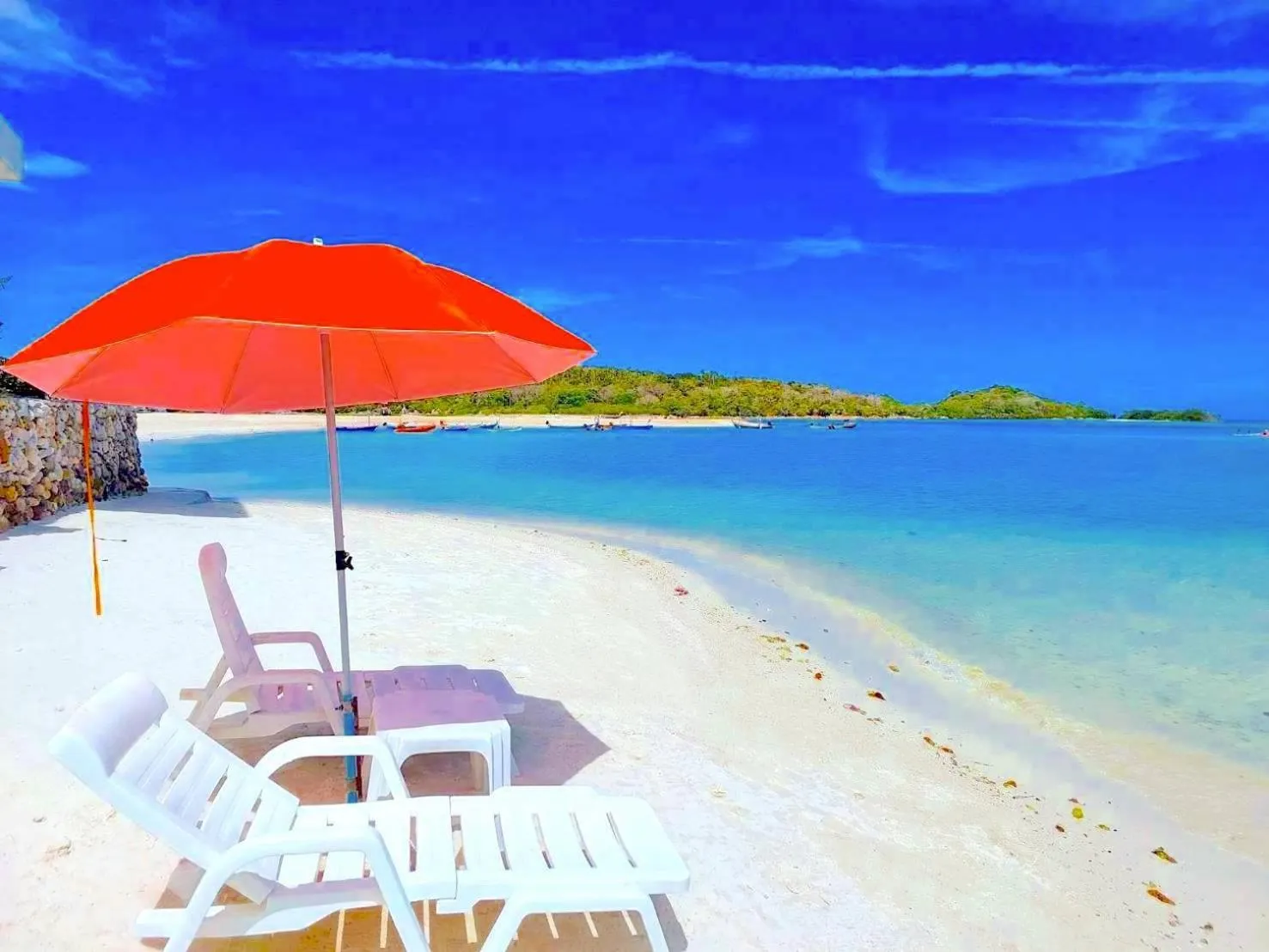 Beach in Smile Samui Chaweng Beach Front Resort