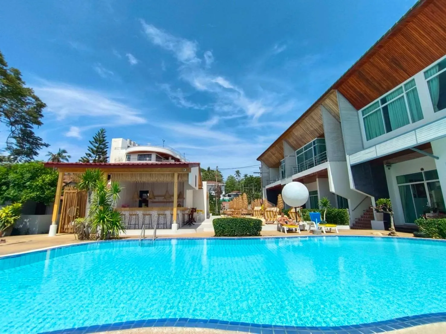 Lounge or bar in Smile Samui Chaweng Beach Front Resort