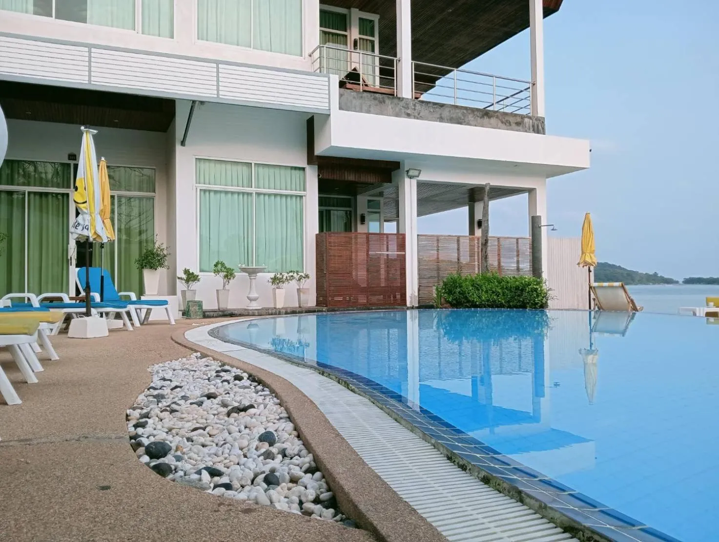 Property building in Smile Samui Chaweng Beach Front Resort