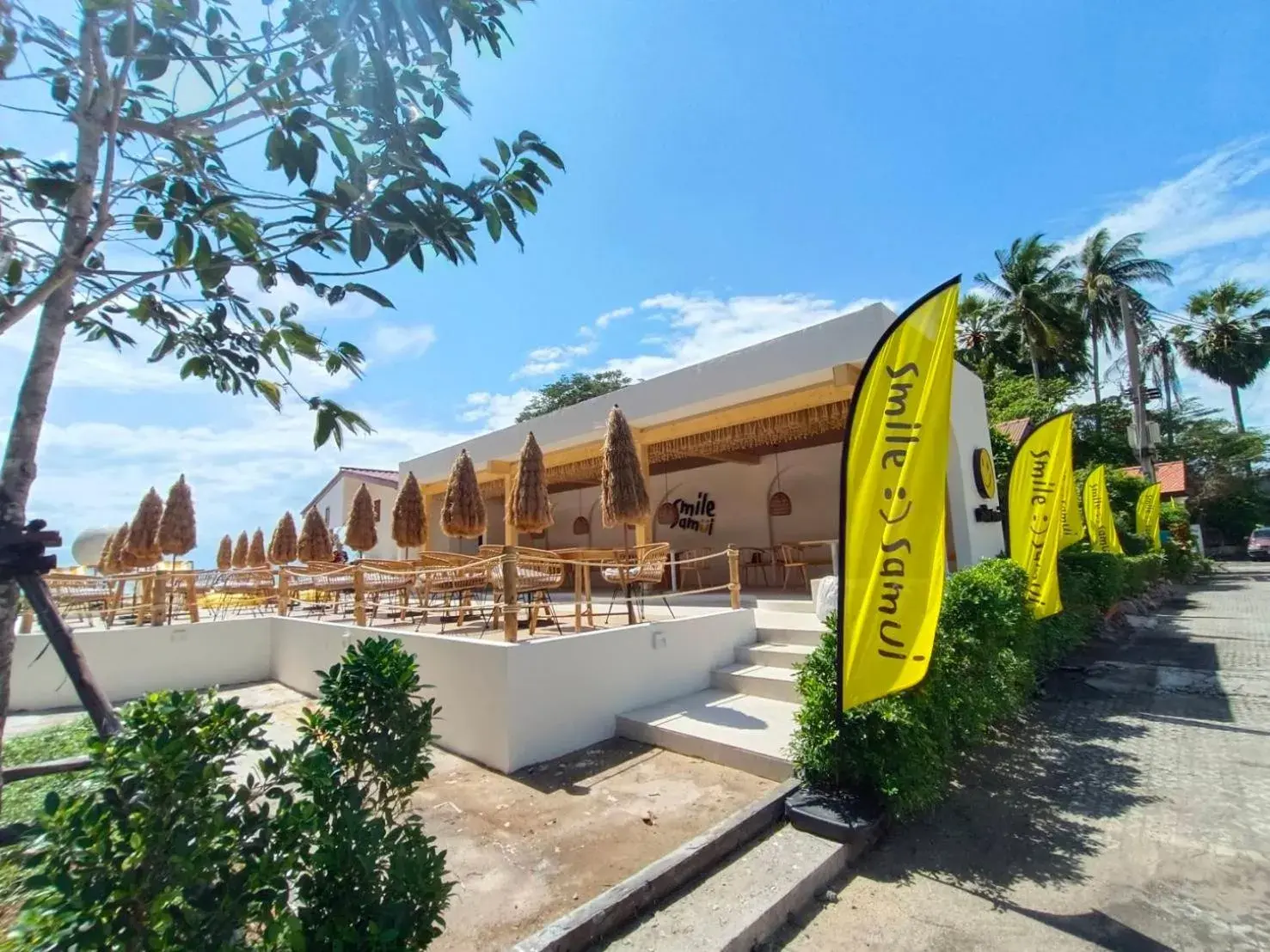 Restaurant/places to eat in Smile Samui Chaweng Beach Front Resort Restaurant/places to eat in Smile Samui Chaweng Beach Front Resort