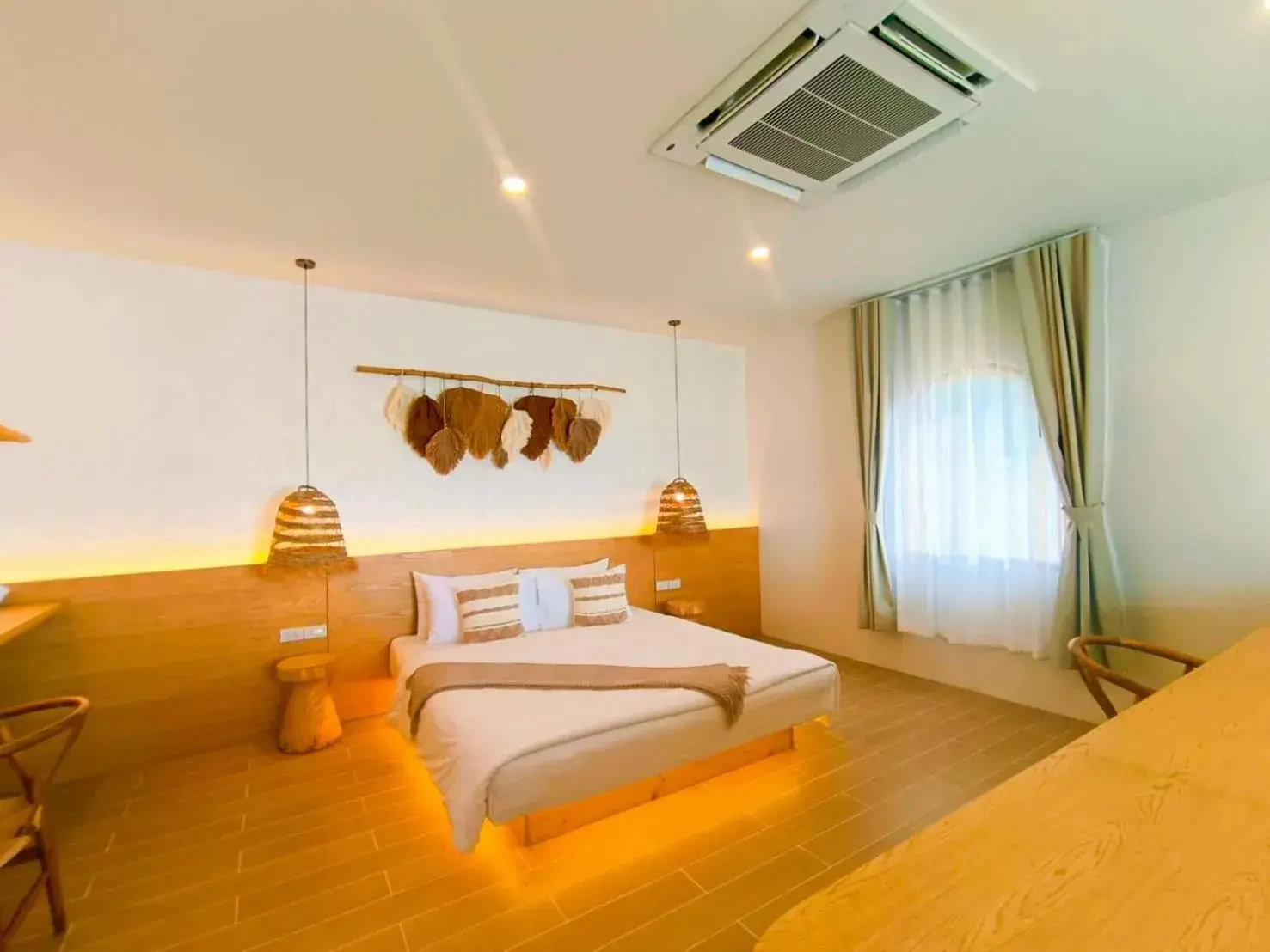 Bed in Smile Samui Chaweng Beach Front Resort Bed in Smile Samui Chaweng Beach Front Resort