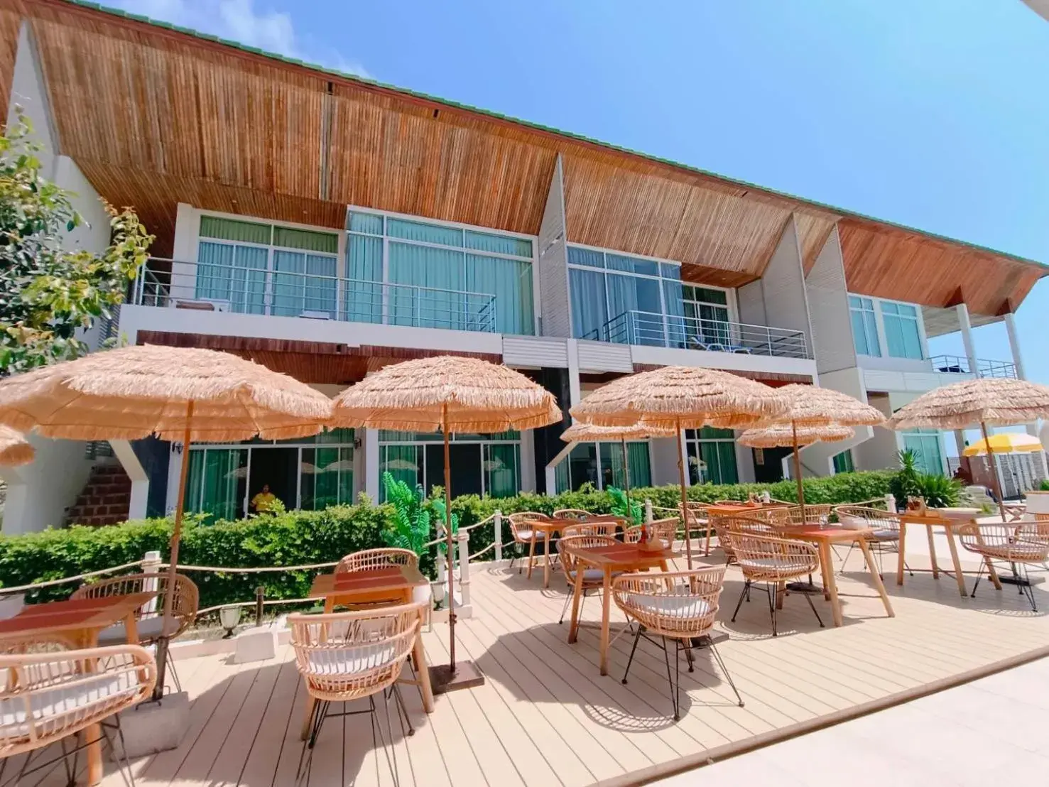 Property building in Smile Samui Chaweng Beach Front Resort Property building in Smile Samui Chaweng Beach Front Resort