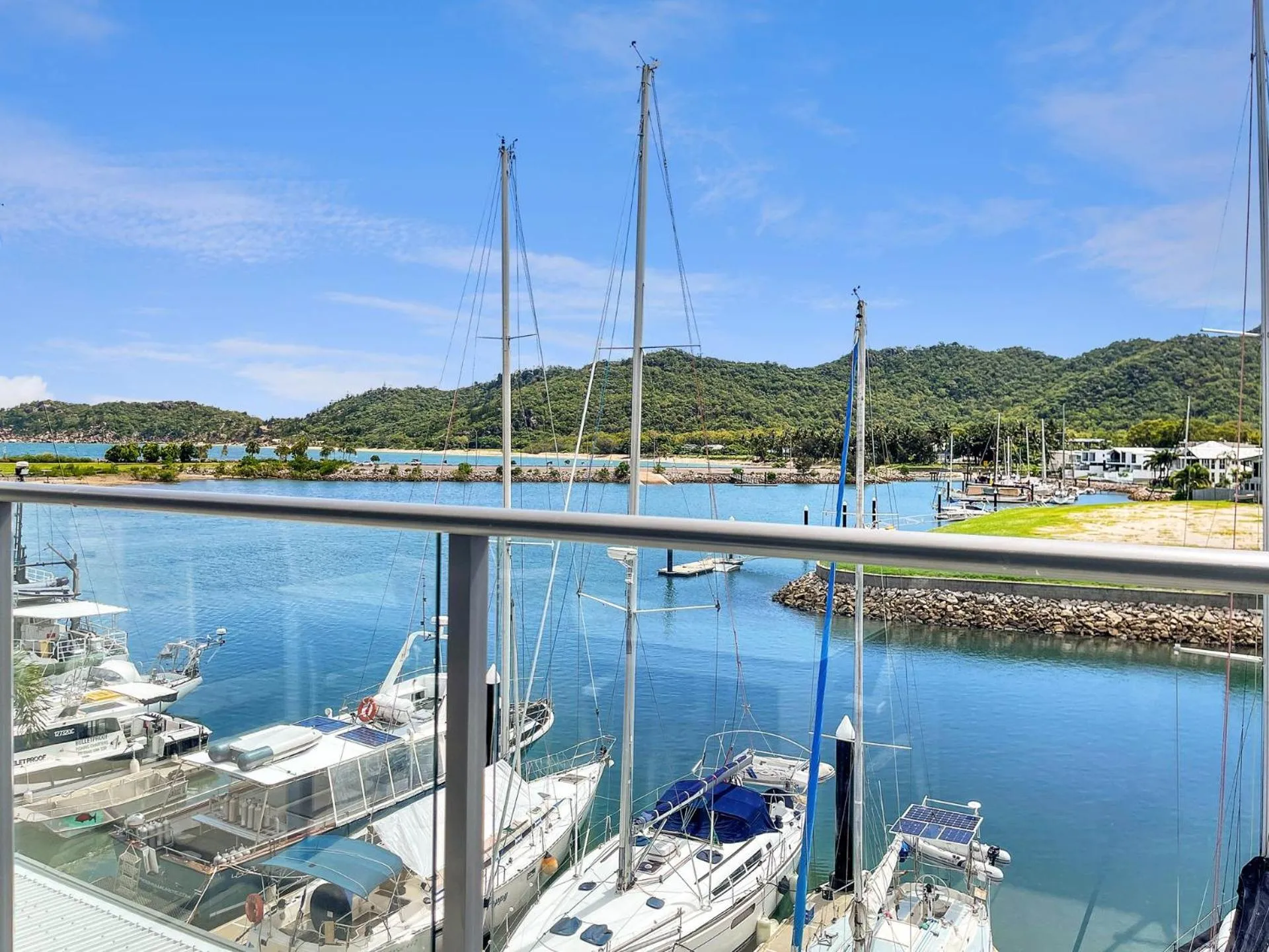 Blue on Blue Superior Studio Room 1351