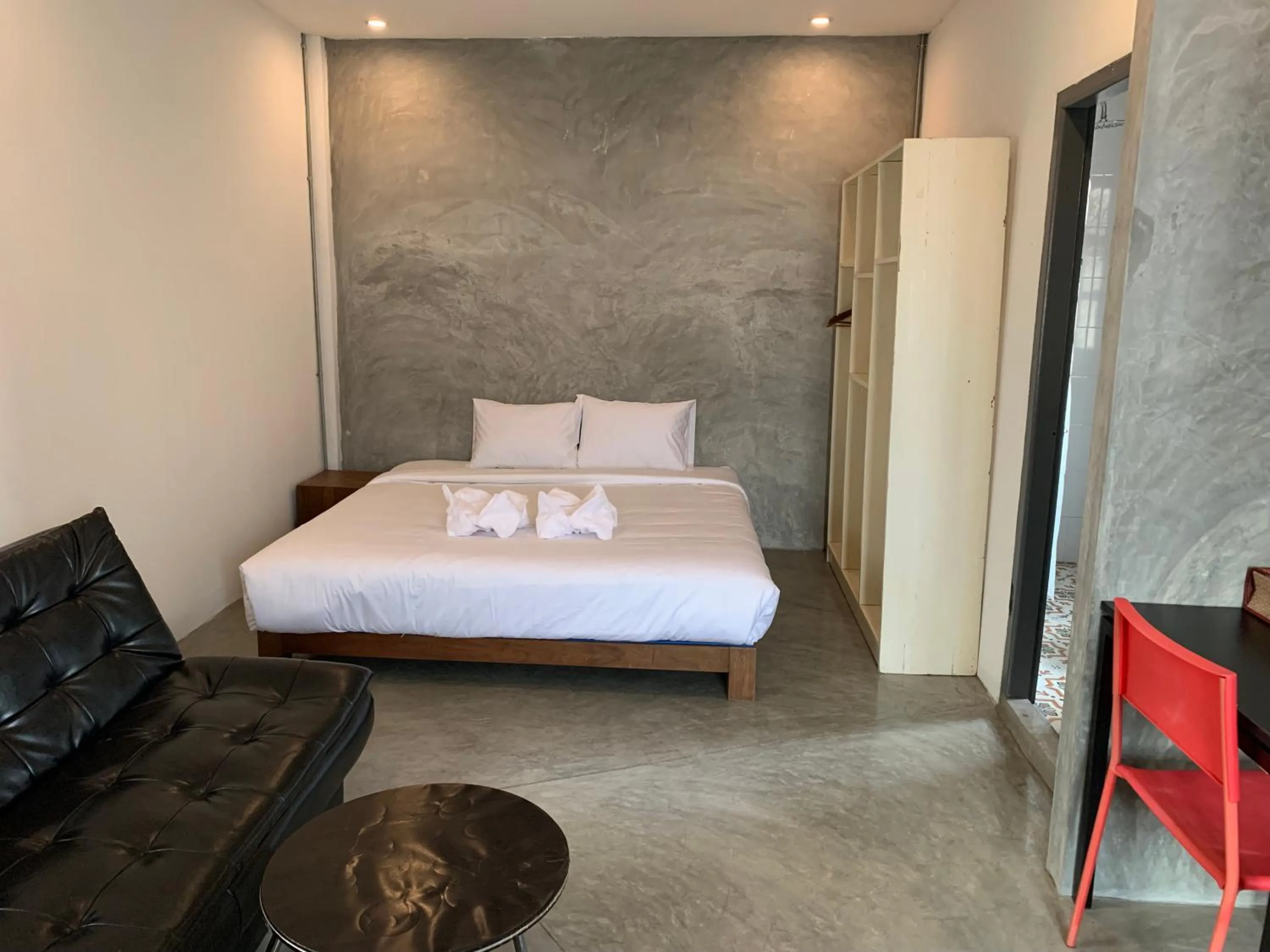 Photo of the whole room, Bed in La nuit de laos