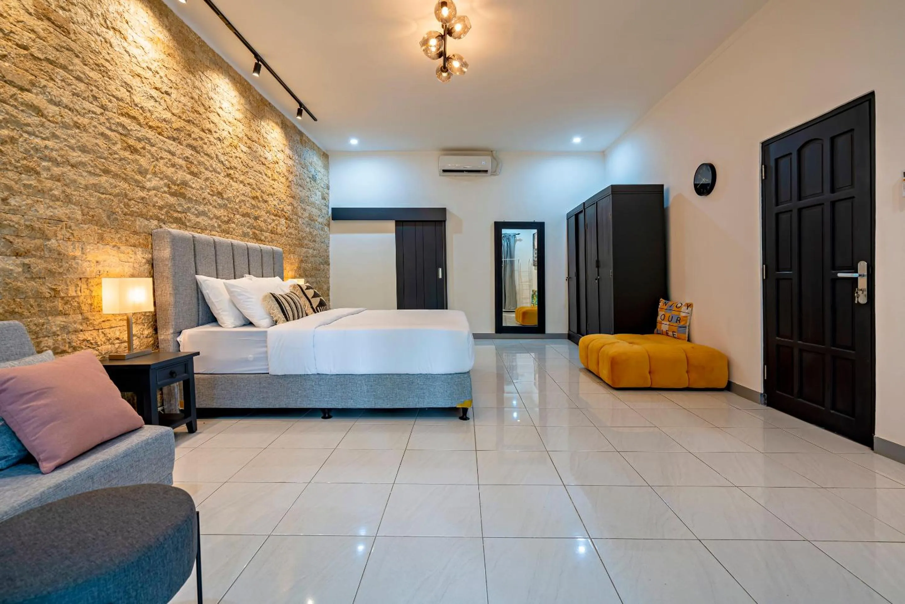 Bedroom, Bed in Villa Brezze - Nusa Dua