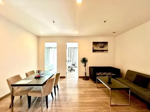 Roomy Suites @One Bukit Ceylon
