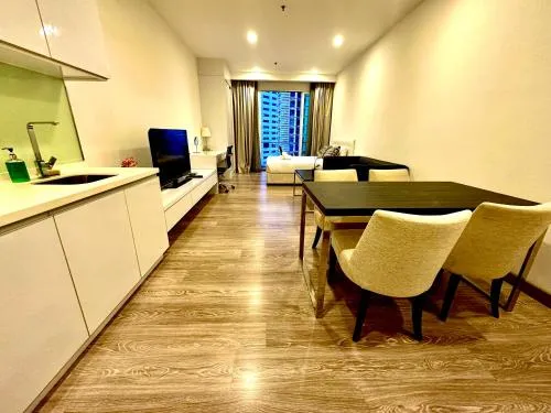 Roomy Suites @One Bukit Ceylon
