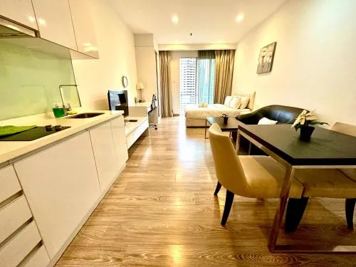 Roomy Suites @One Bukit Ceylon