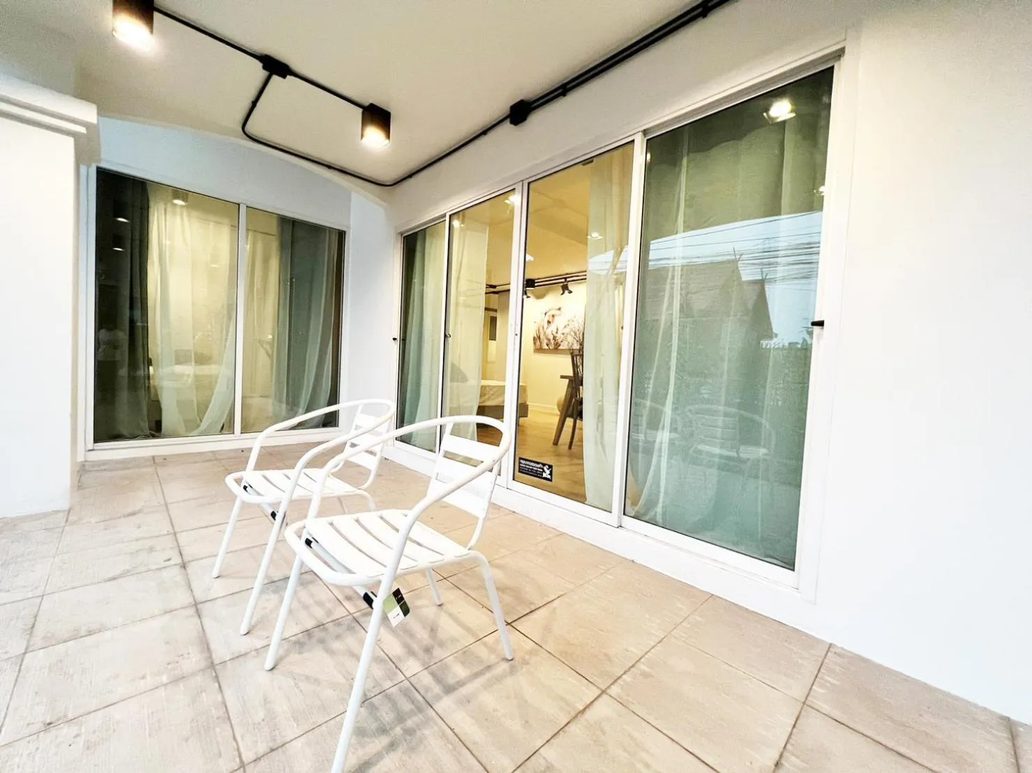 Balcony/Terrace in Mini-Me HUBS, Charm Suites & Pool in Old City