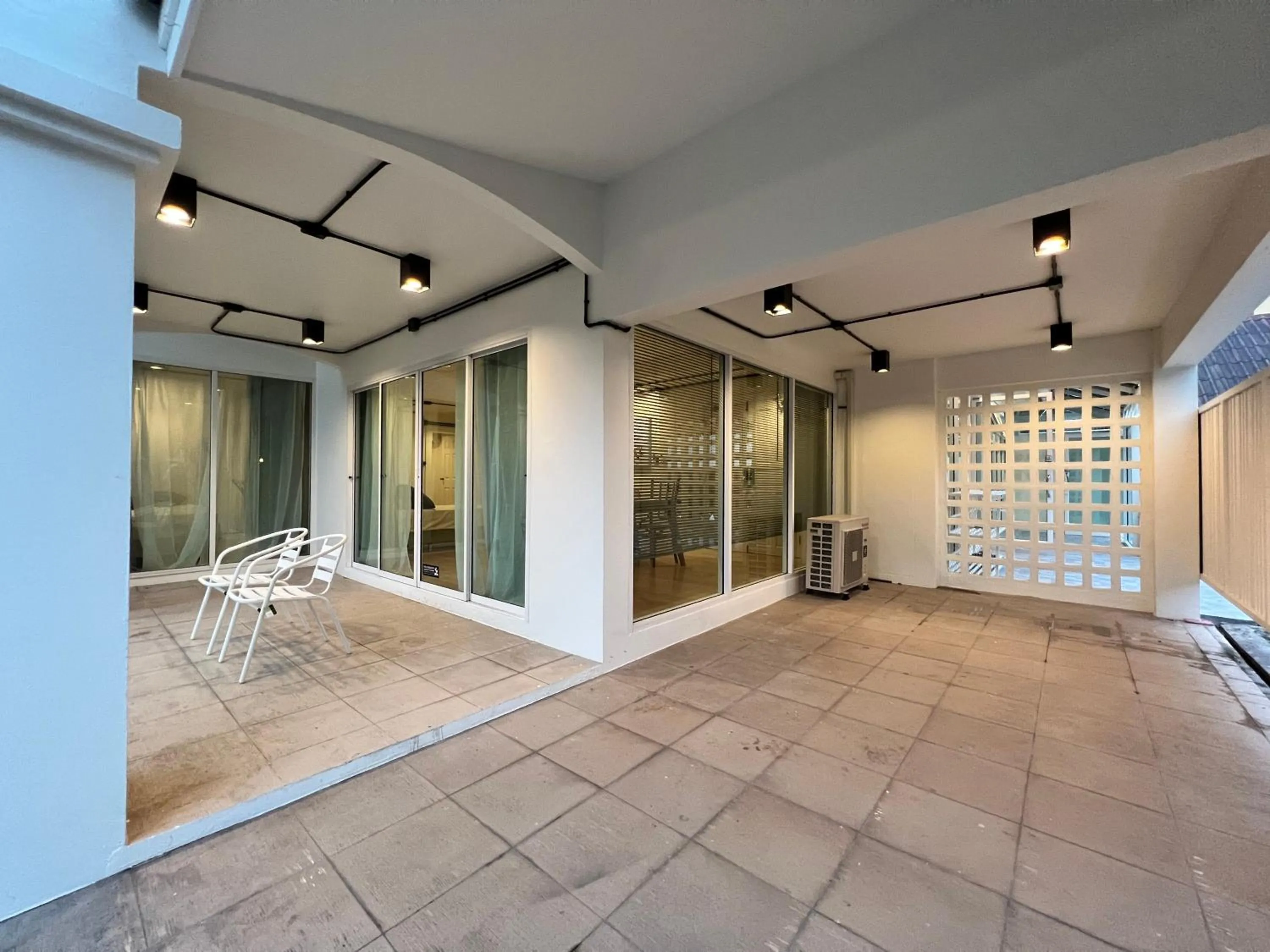 Garden view in Mini-Me HUBS, Charm Suites & Pool in Old City