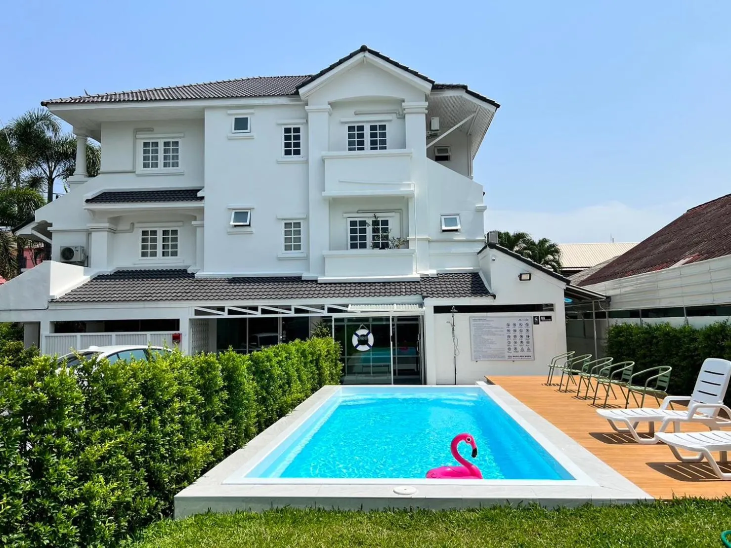 Property building in Mini-Me HUBS, Charm Suites & Pool in Old City