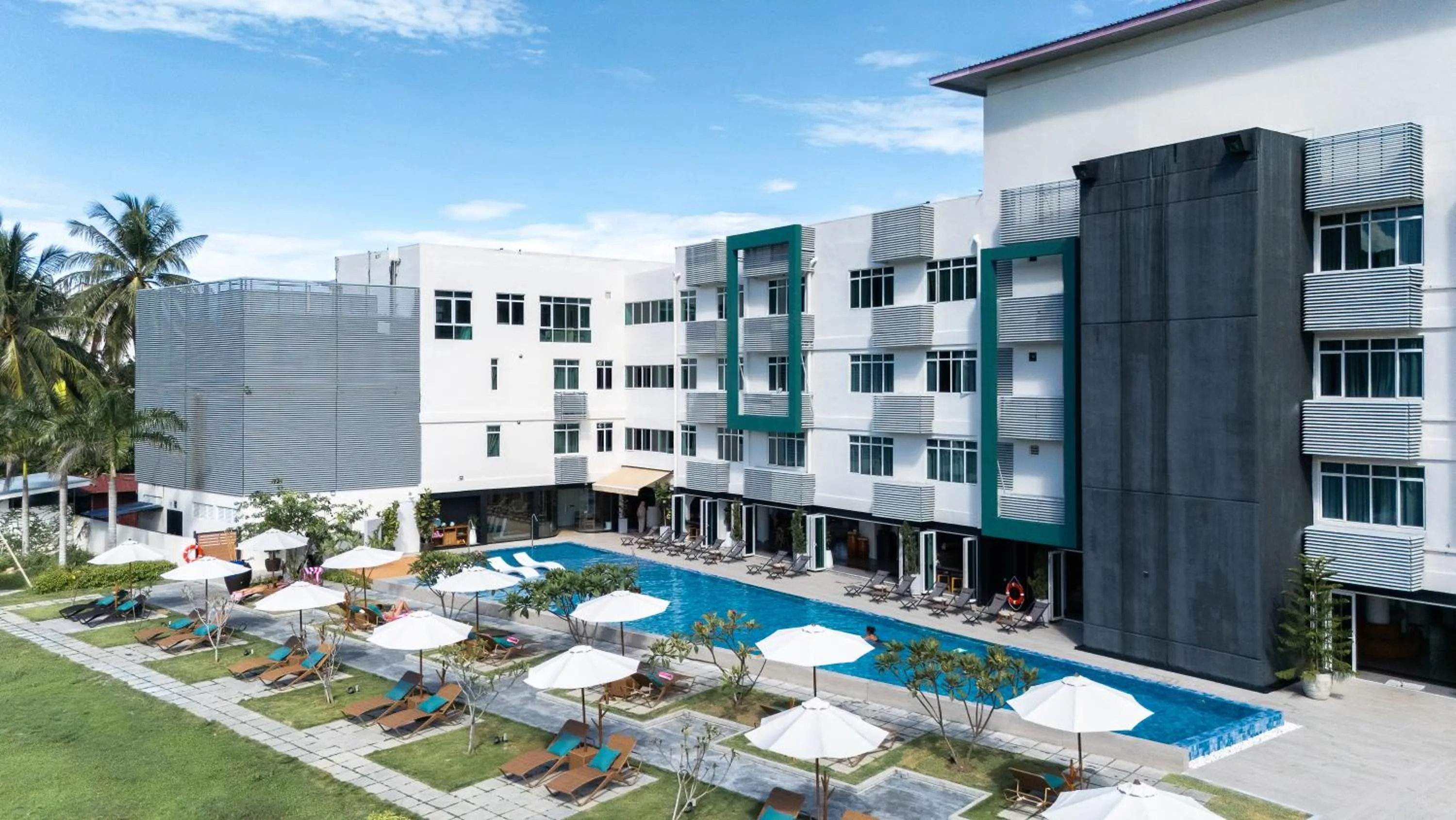 Swimming pool in The Bayou Hotel Langkawi