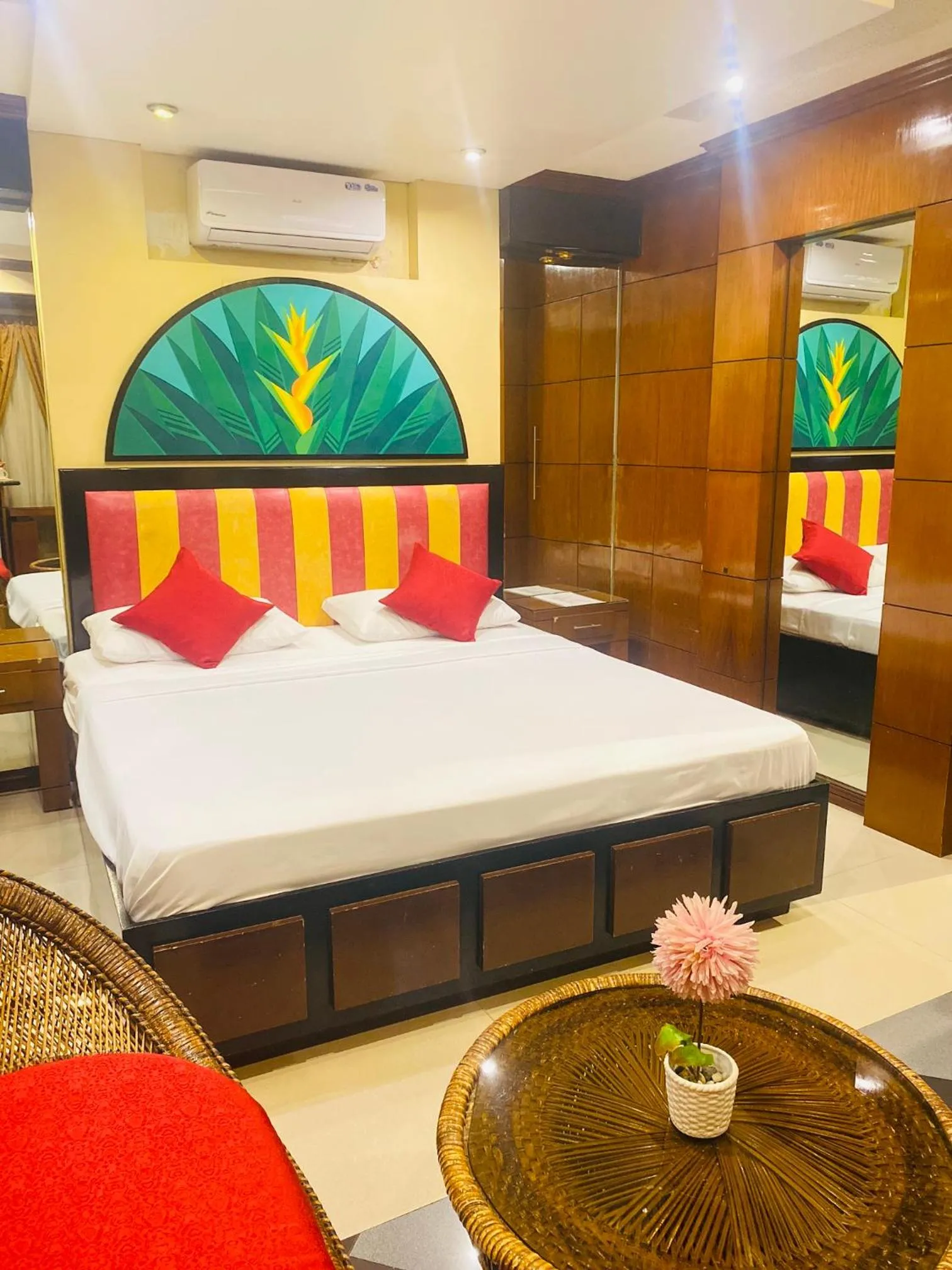 Bed in Fields Palace Hotel