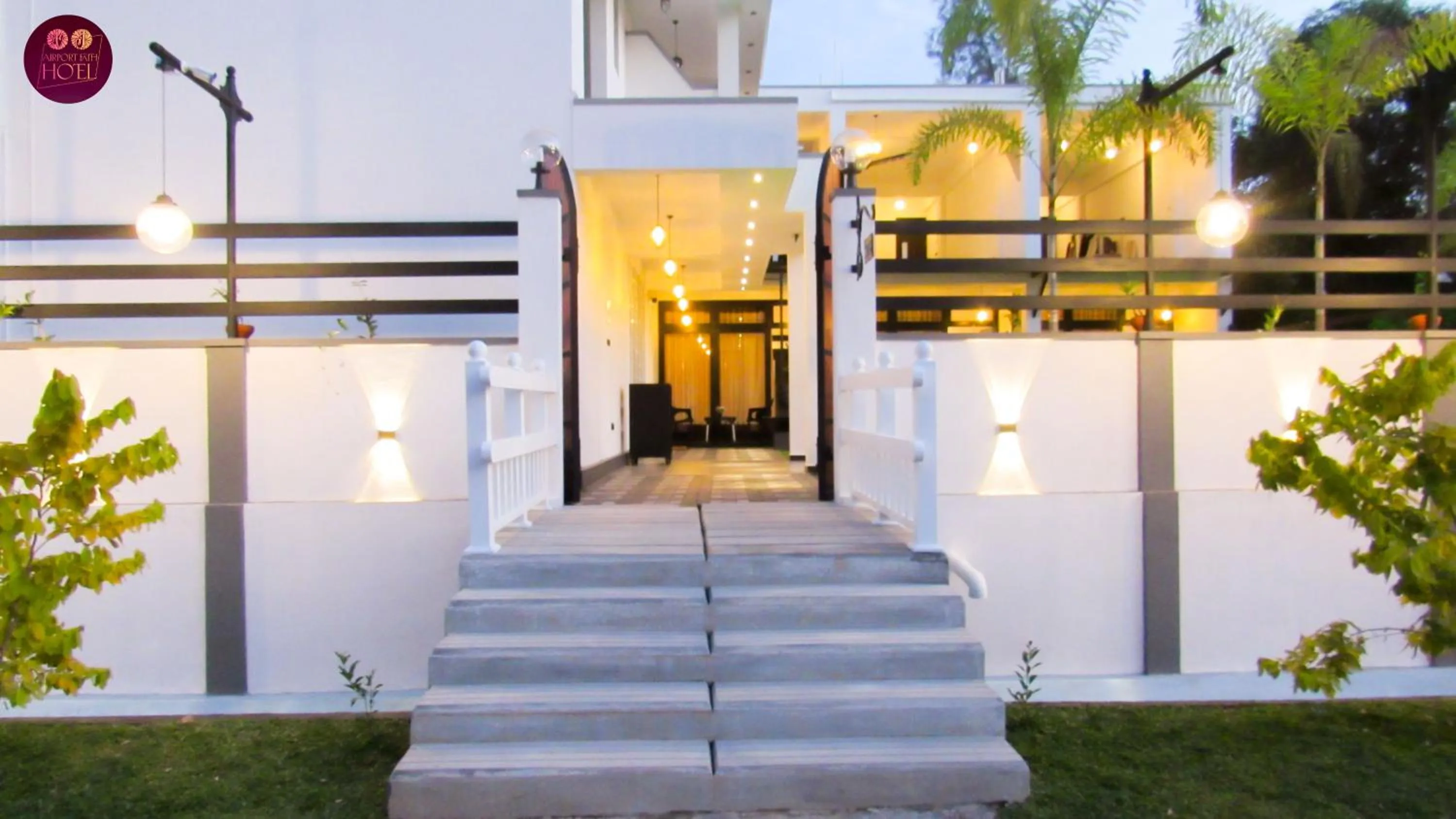 Facade/entrance in Airport Faith Hotel