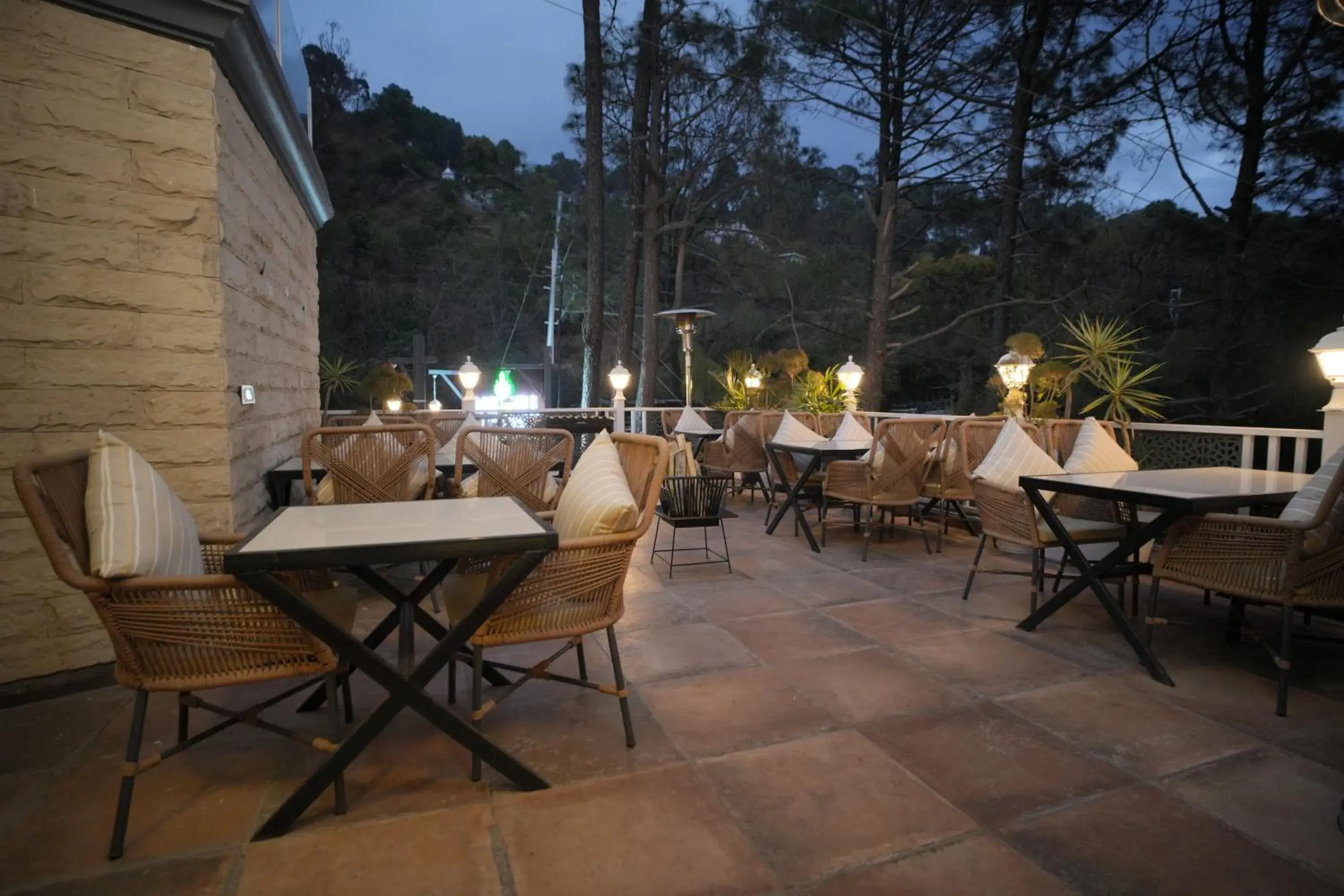 Restaurant/places to eat in Oakhill Resorts Restaurant/places to eat in Oakhill Resorts