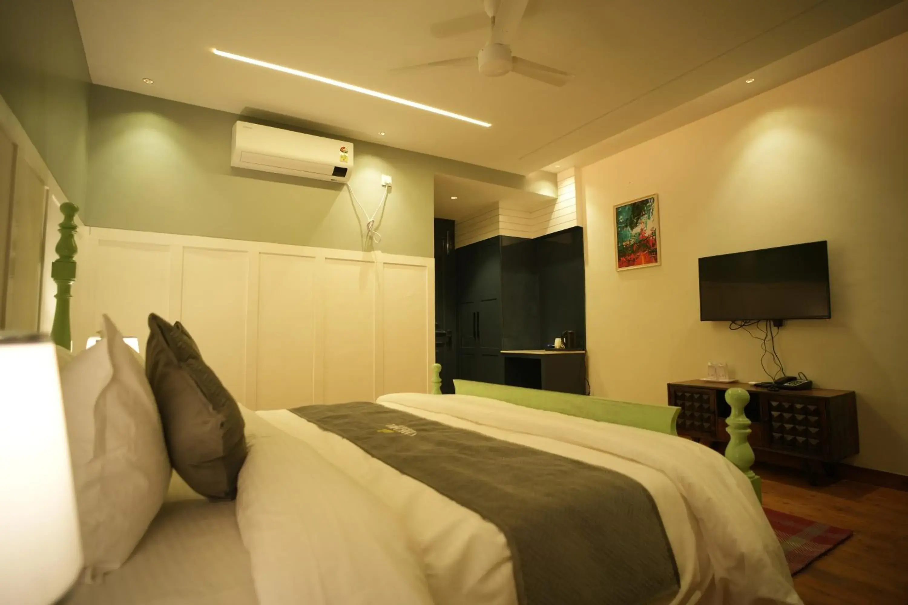 Bedroom, Bed in Oakhill Resorts Bedroom, Bed in Oakhill Resorts