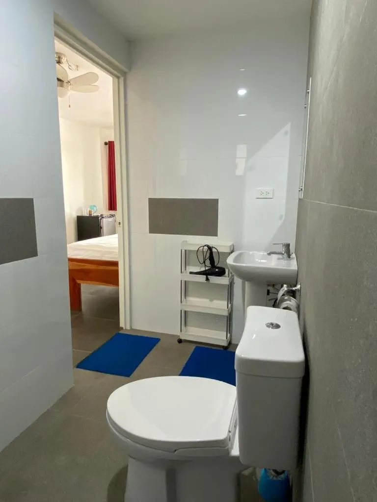 Toilet in Malipaj Apartments