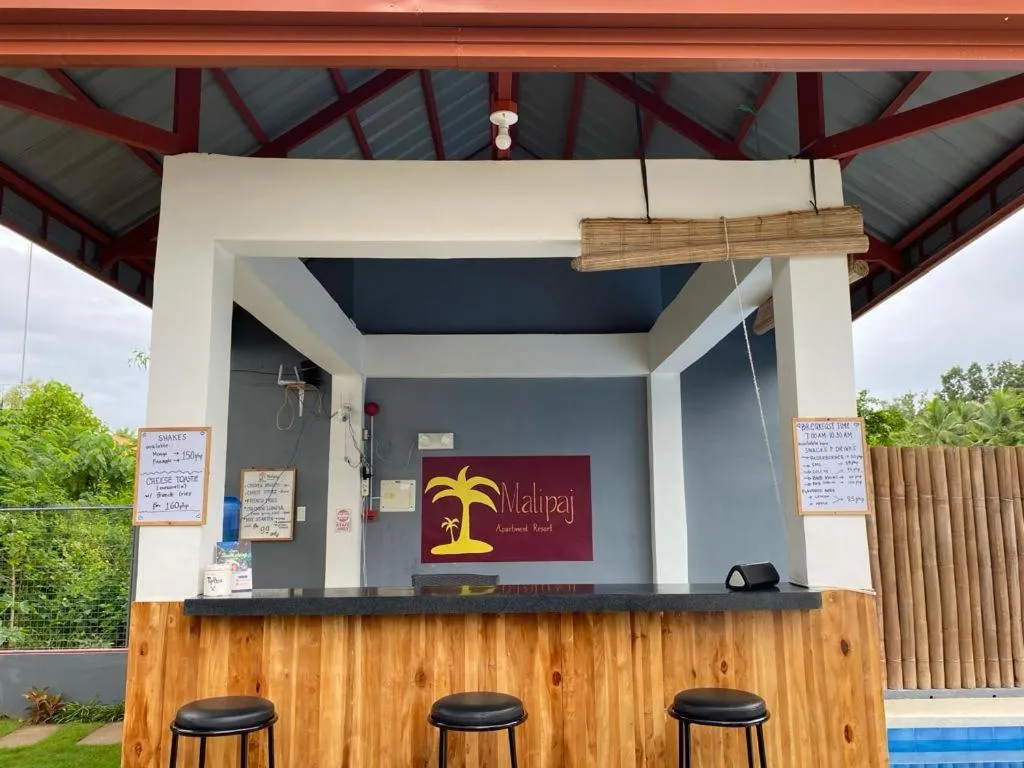 Restaurant/places to eat in Malipaj Apartments