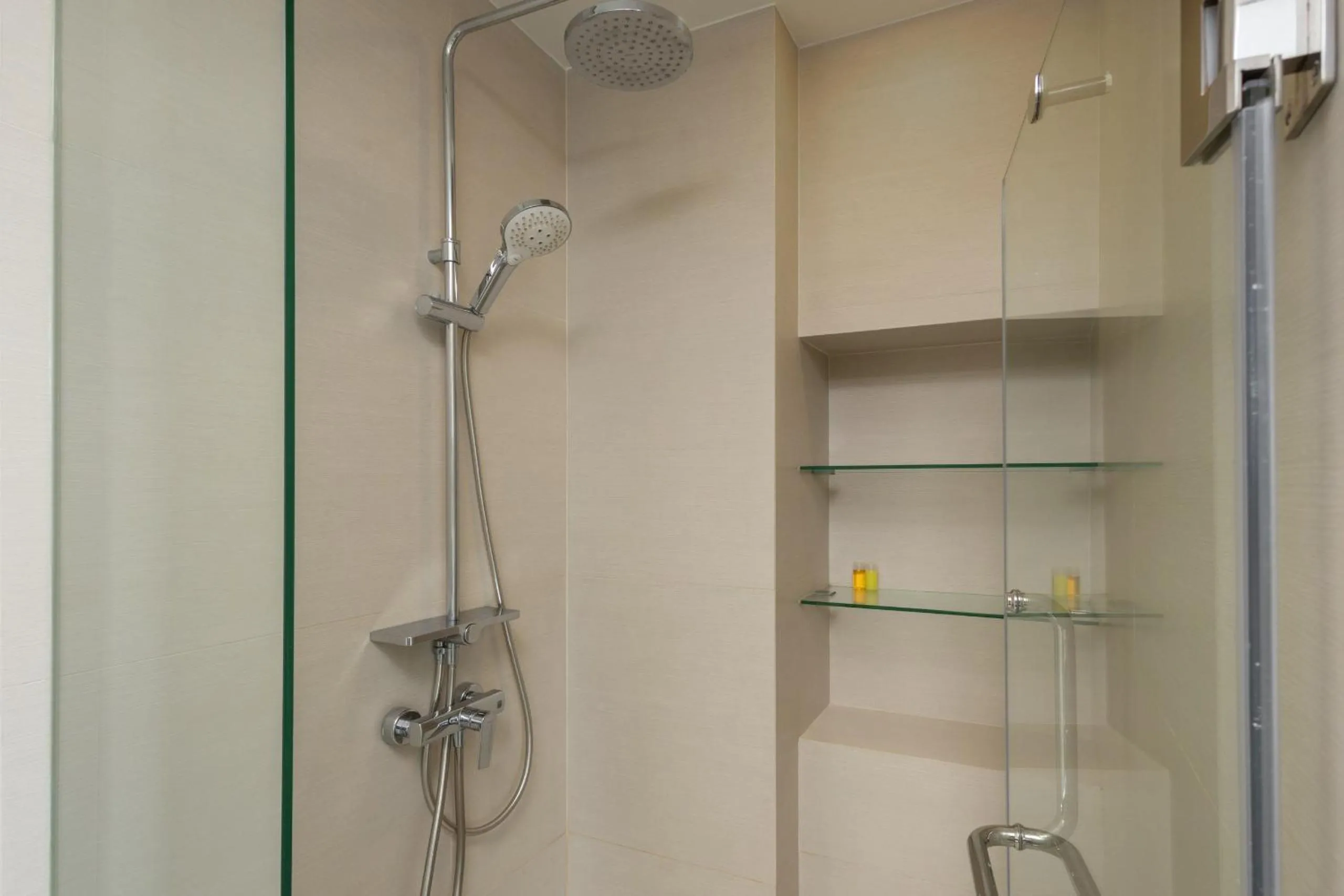 Shower in Laguna Skypark by My Home Phuket