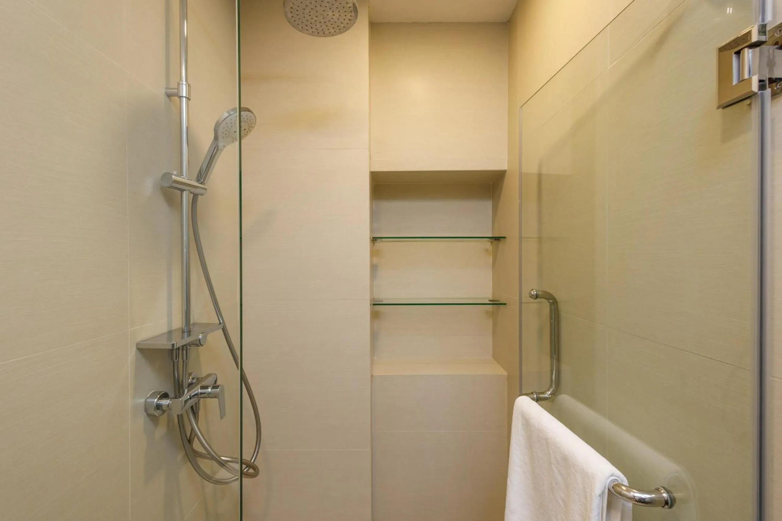 Shower in Laguna Skypark by My Home Phuket