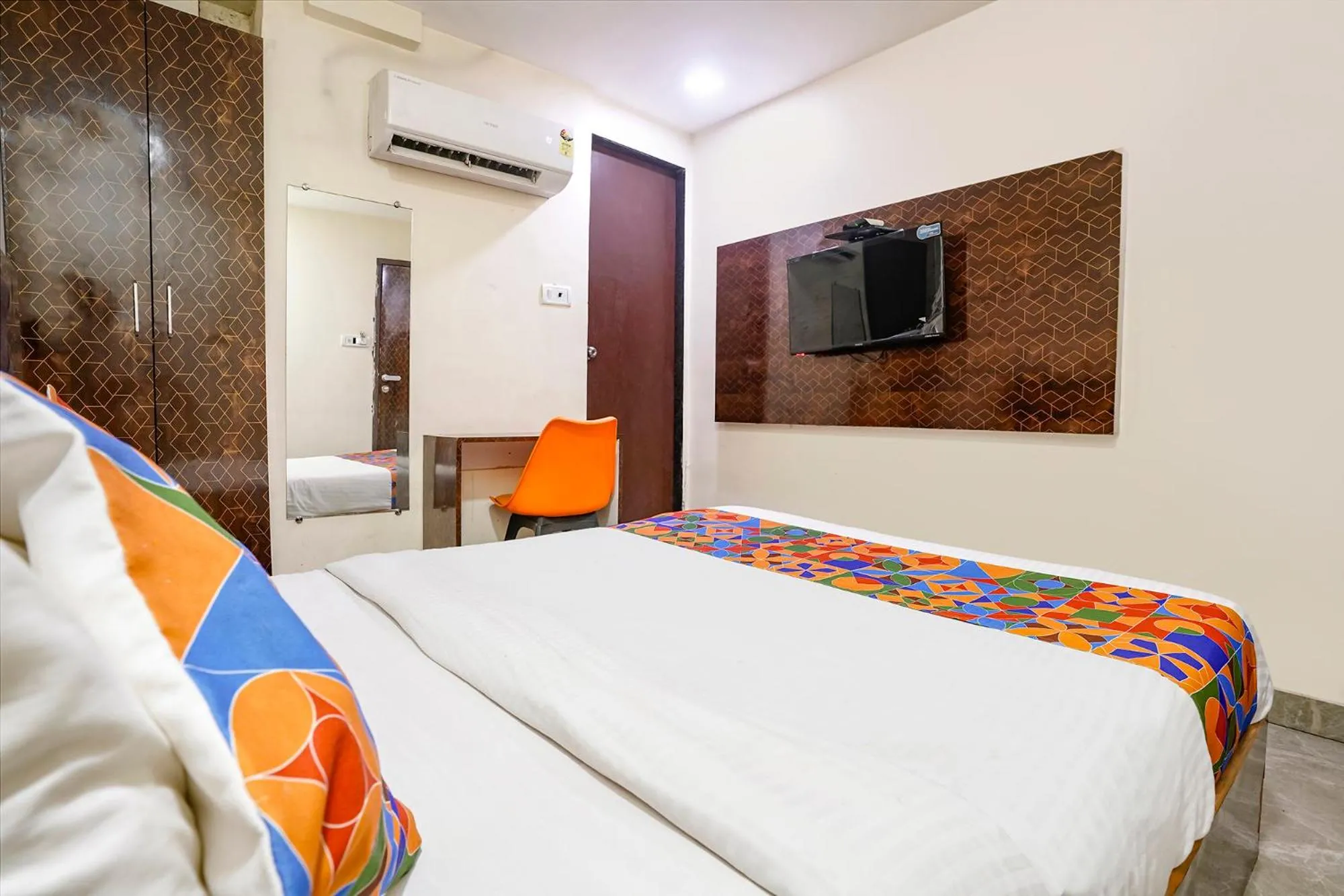 Bed in FabHotel Occazia Paradise