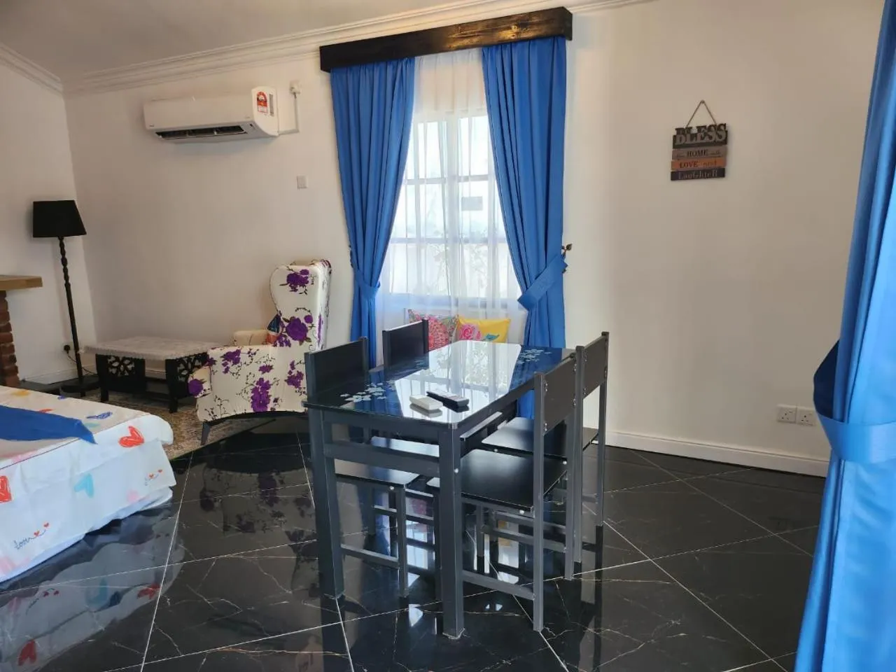 Bedroom, Bed in BERUNTUNG KE BARI RESORT @ PANTAI PENARIK