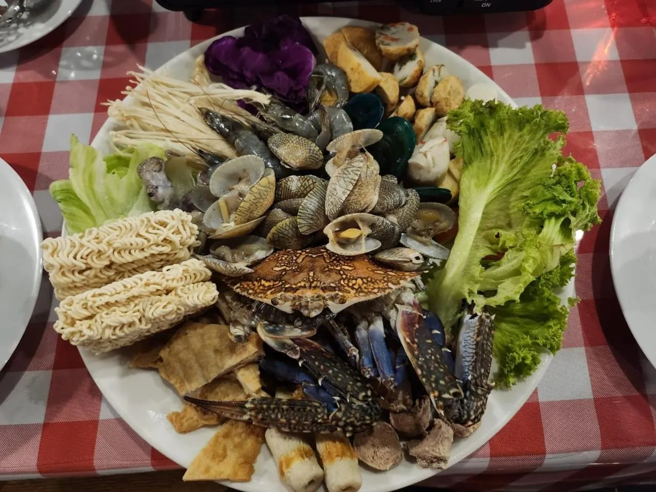 Dinner in BERUNTUNG KE BARI RESORT @ PANTAI PENARIK