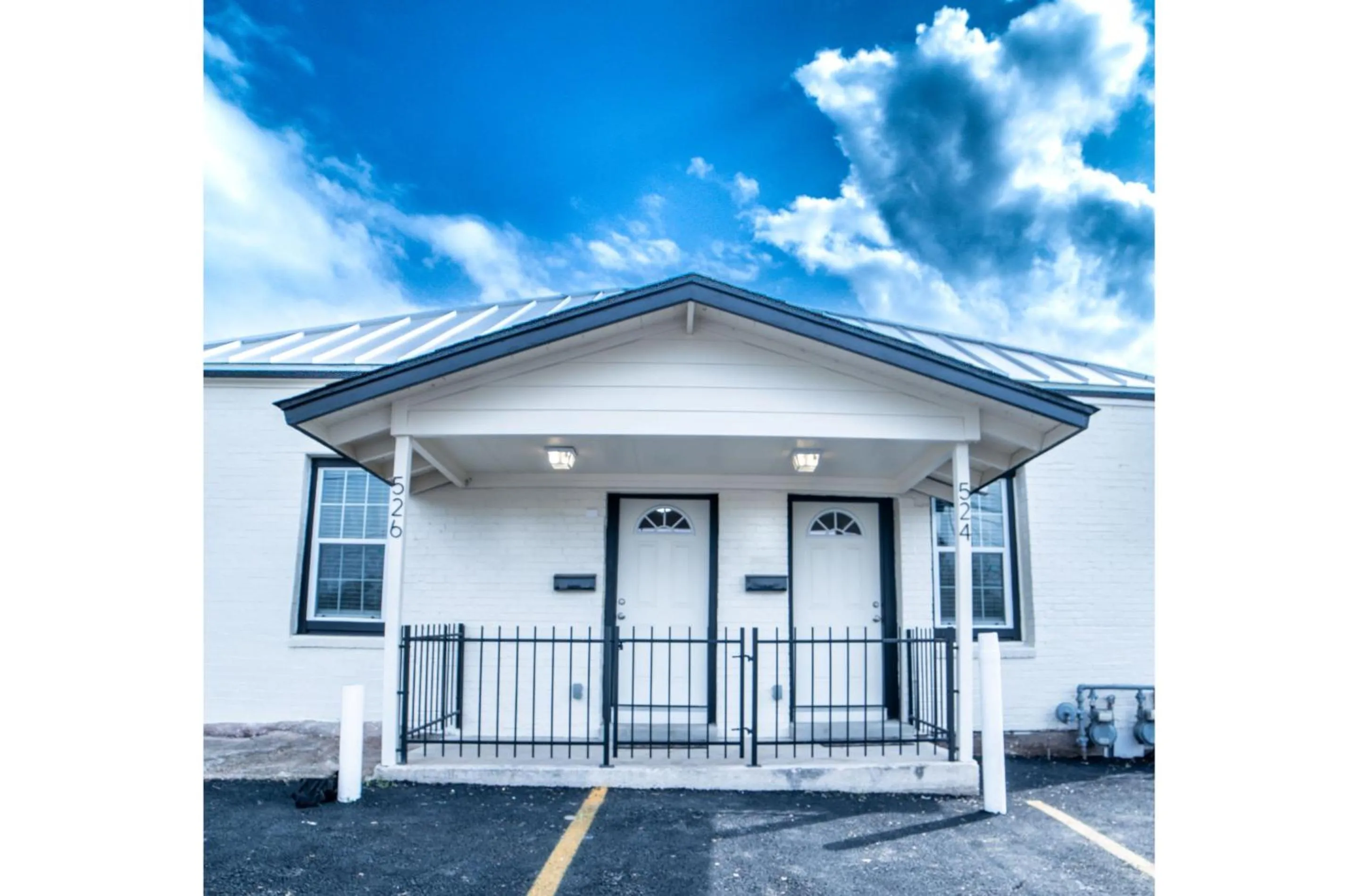 Other in Fascinating 2BR1BA Near Festive DT and Riverwalk