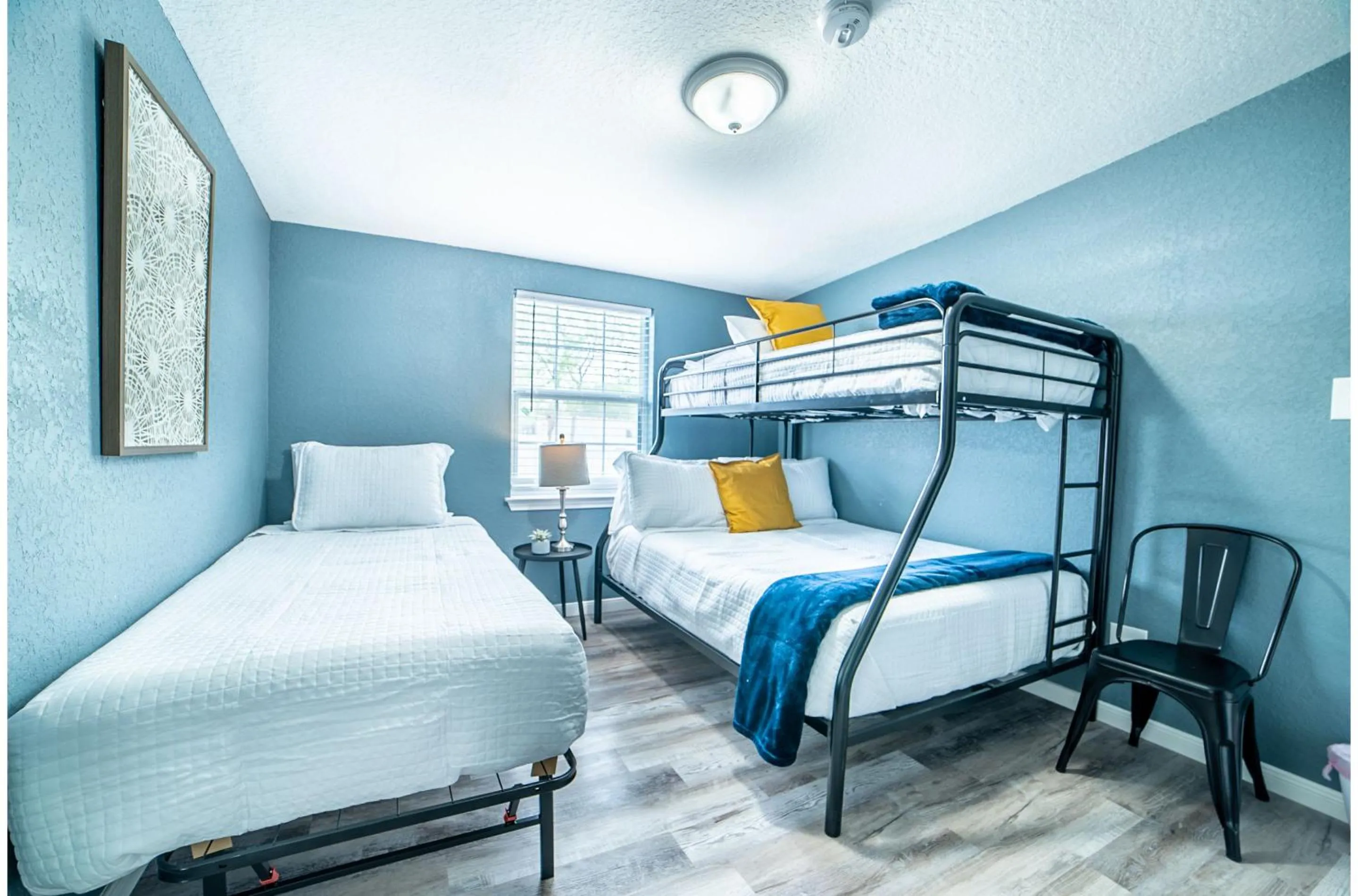 Other, Bed in Fascinating 2BR1BA Near Festive DT and Riverwalk