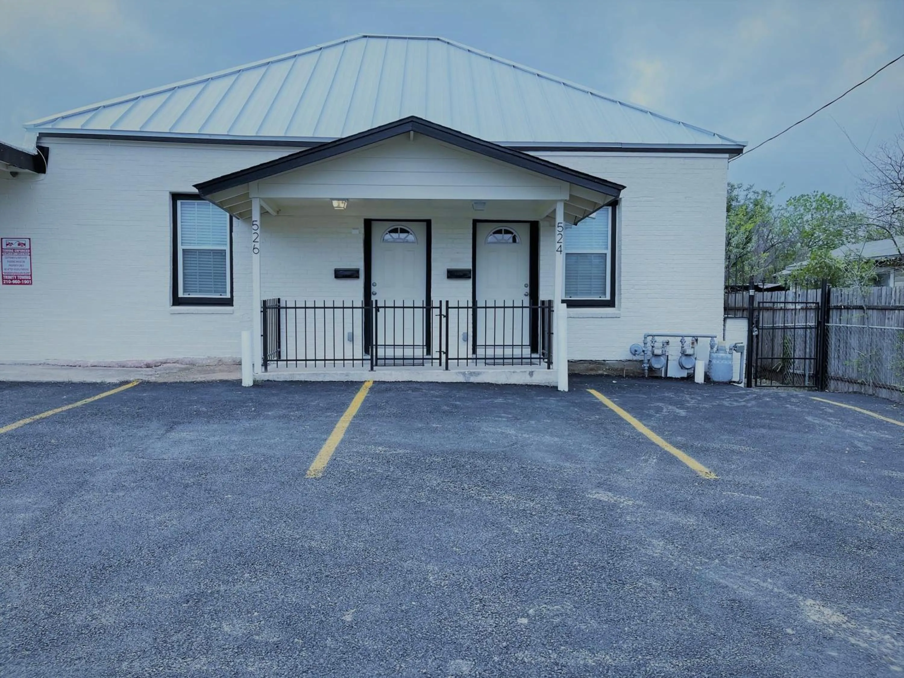 Other in Fascinating 2BR1BA Near Festive DT and Riverwalk