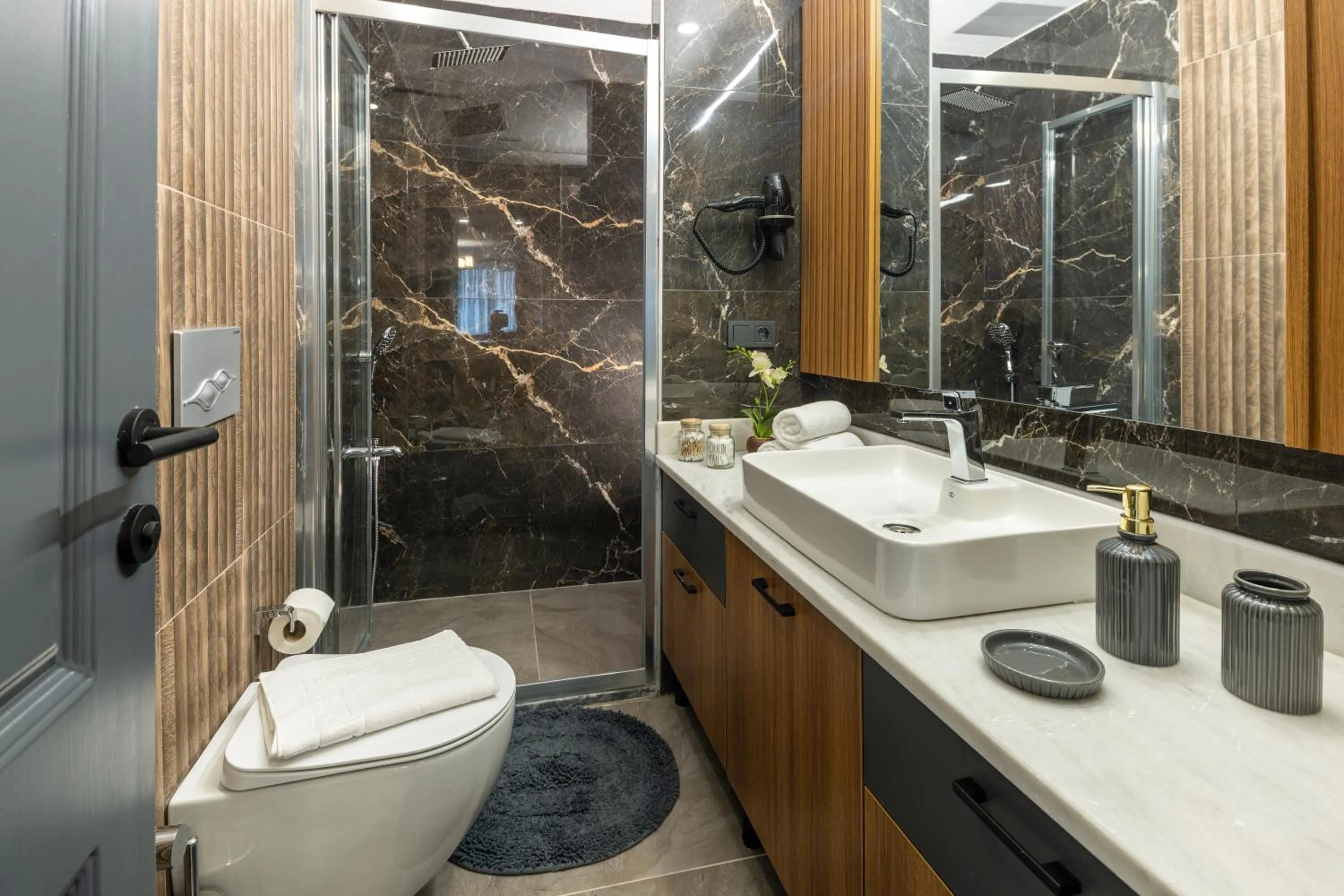 Shower in Baymari Suites Design Florya