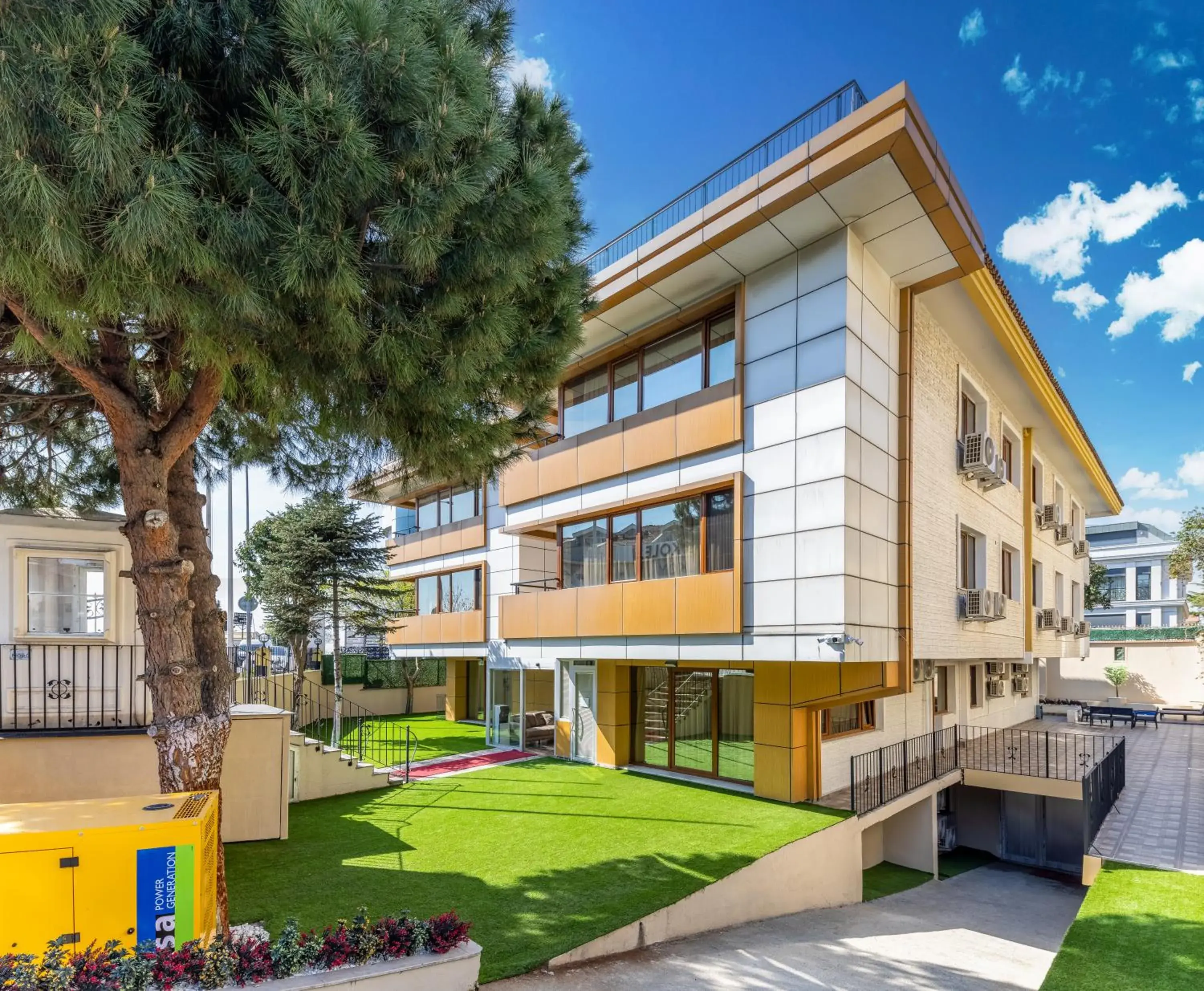 Property building in Baymari Suites Design Florya Property building in Baymari Suites Design Florya