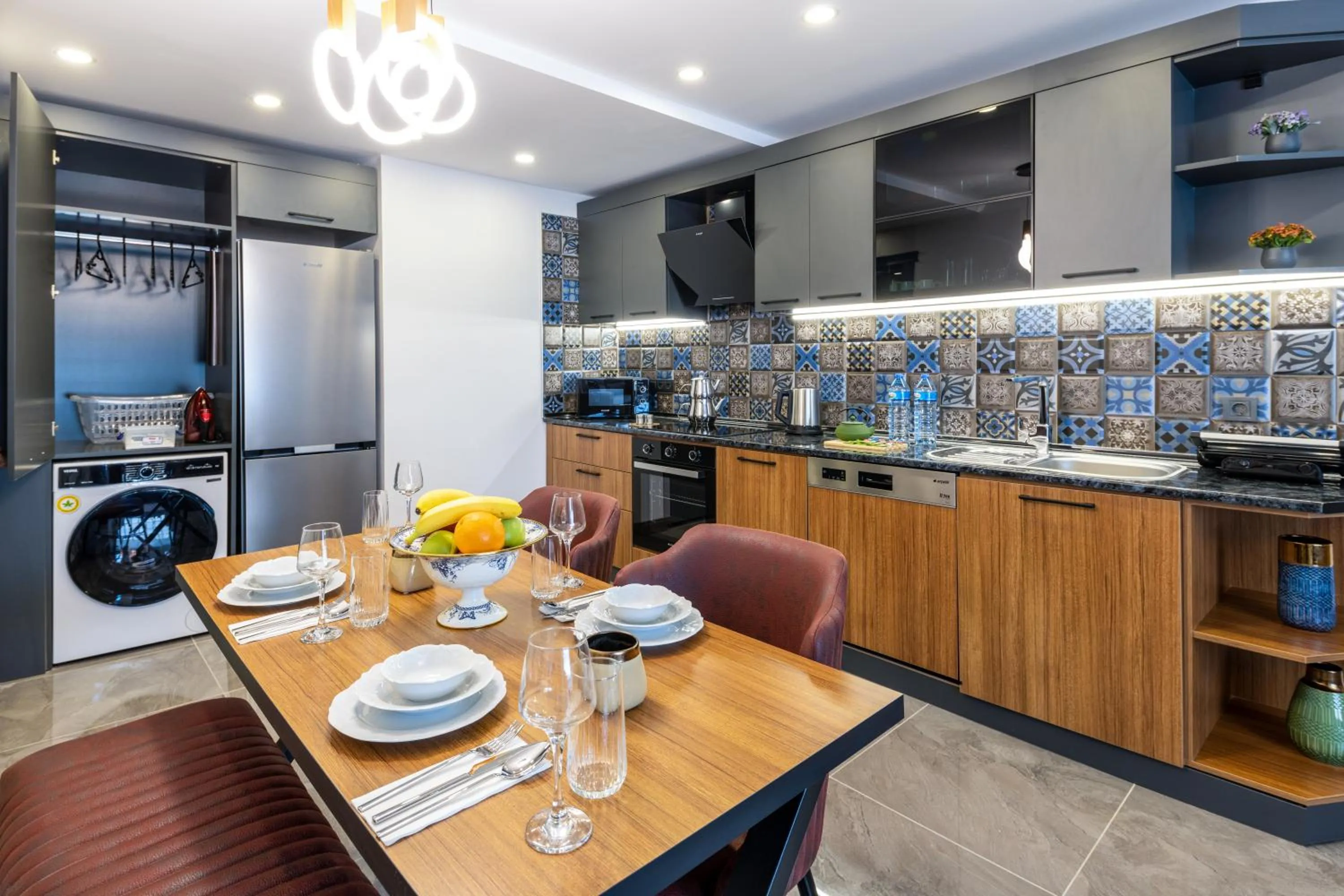 Coffee/tea facilities in Baymari Suites Design Florya