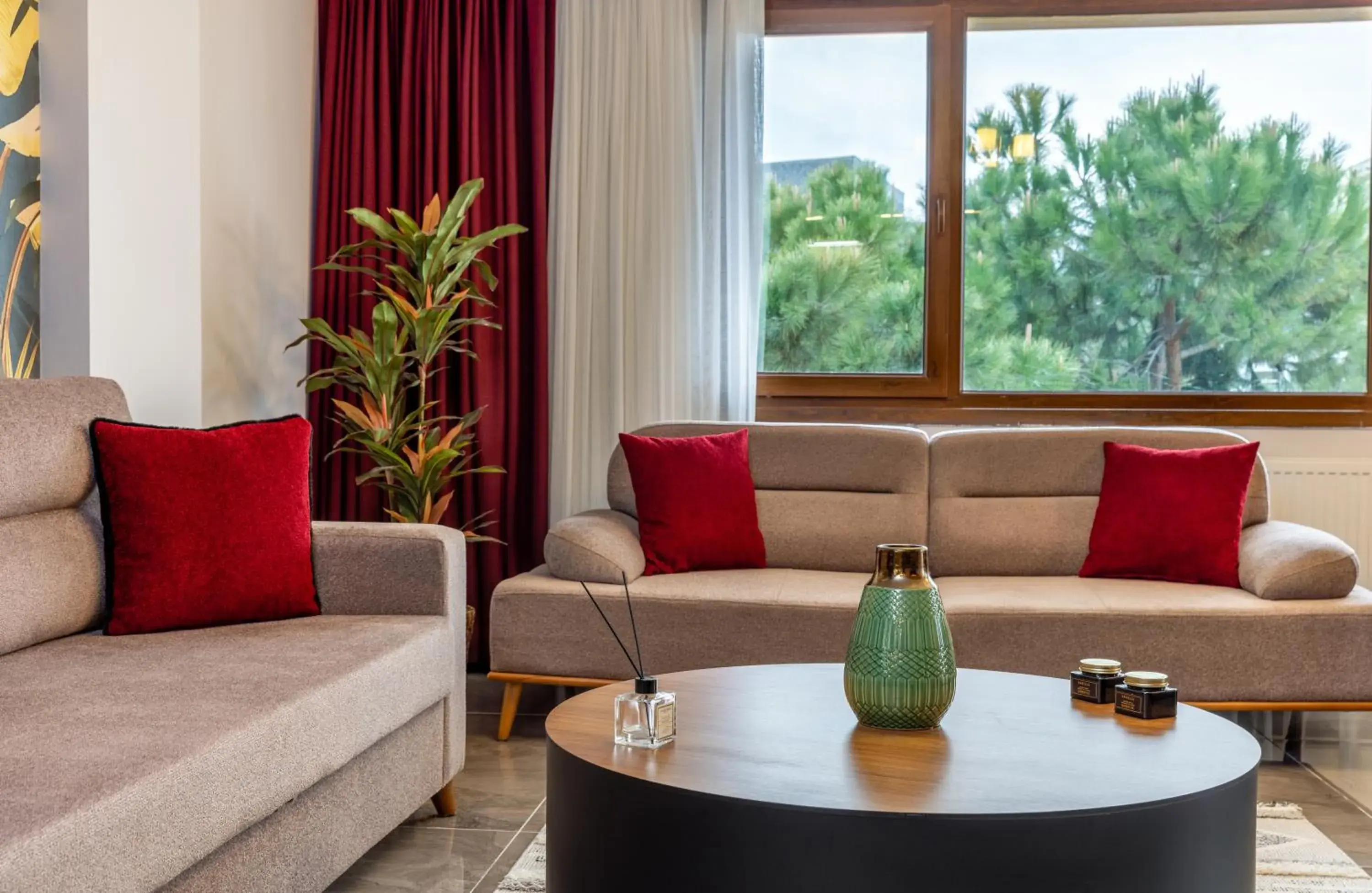 Living room in Baymari Suites Design Florya Living room in Baymari Suites Design Florya