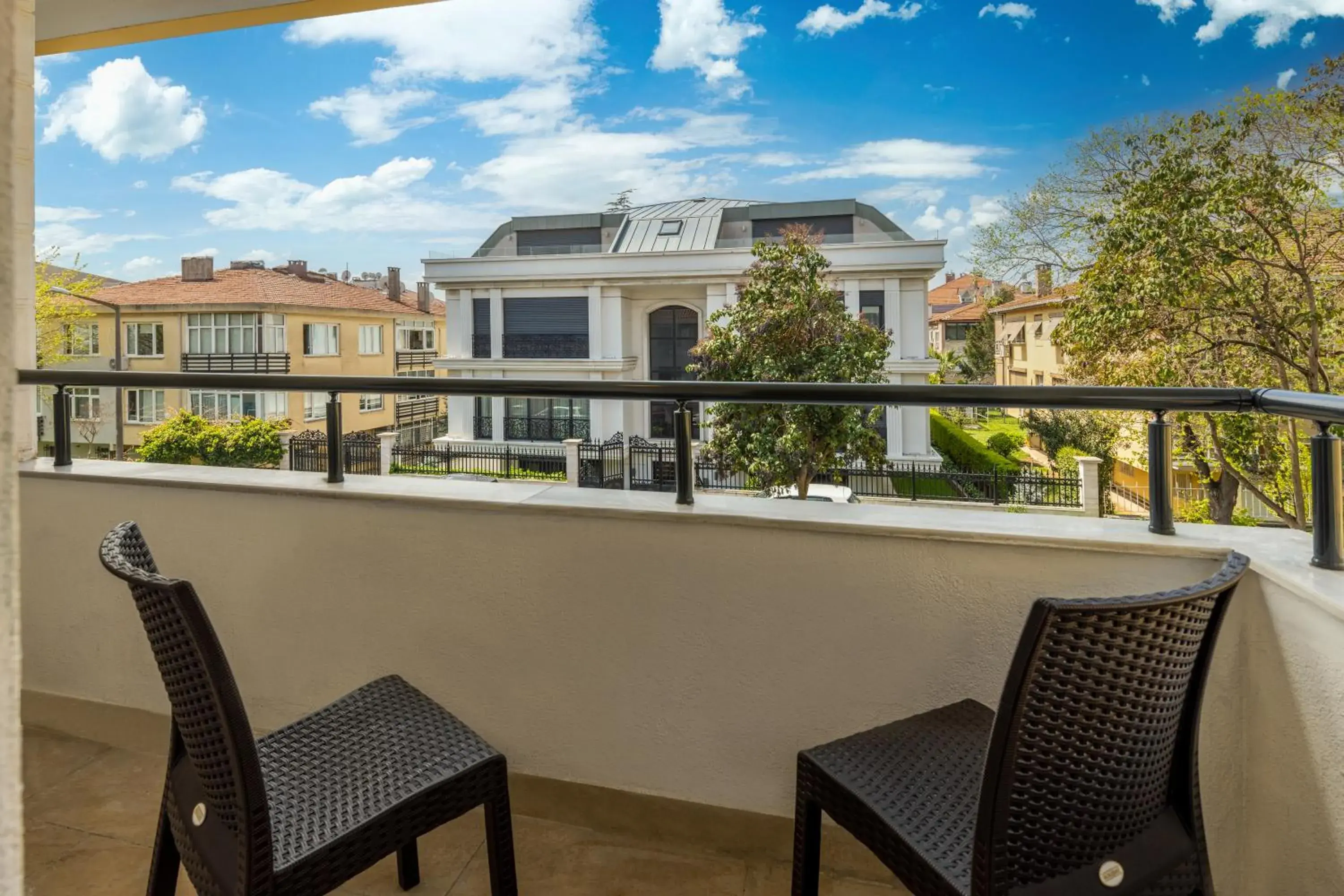 Property building in Baymari Suites Design Florya Property building in Baymari Suites Design Florya