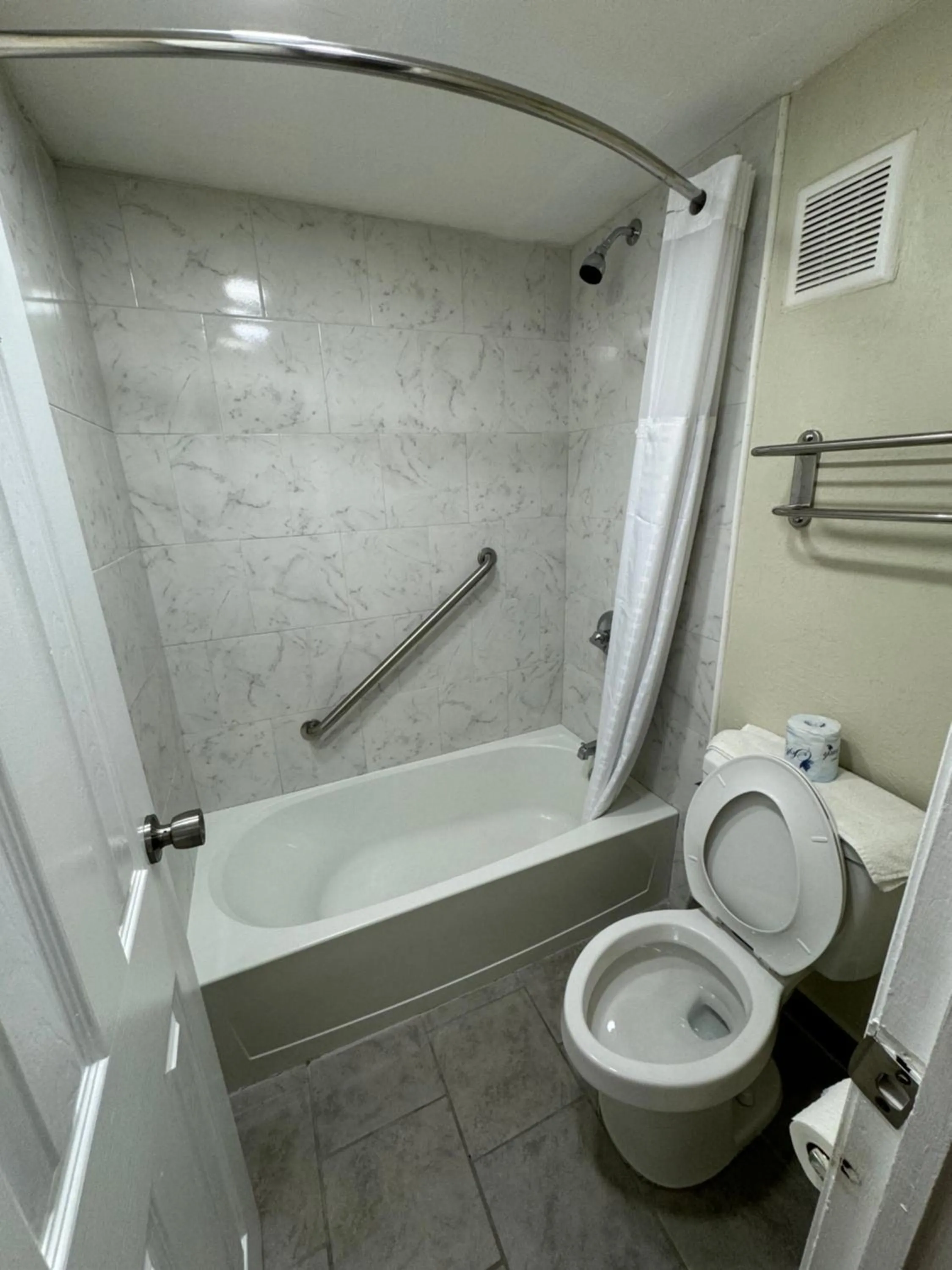 Shower in River Palm Hotel