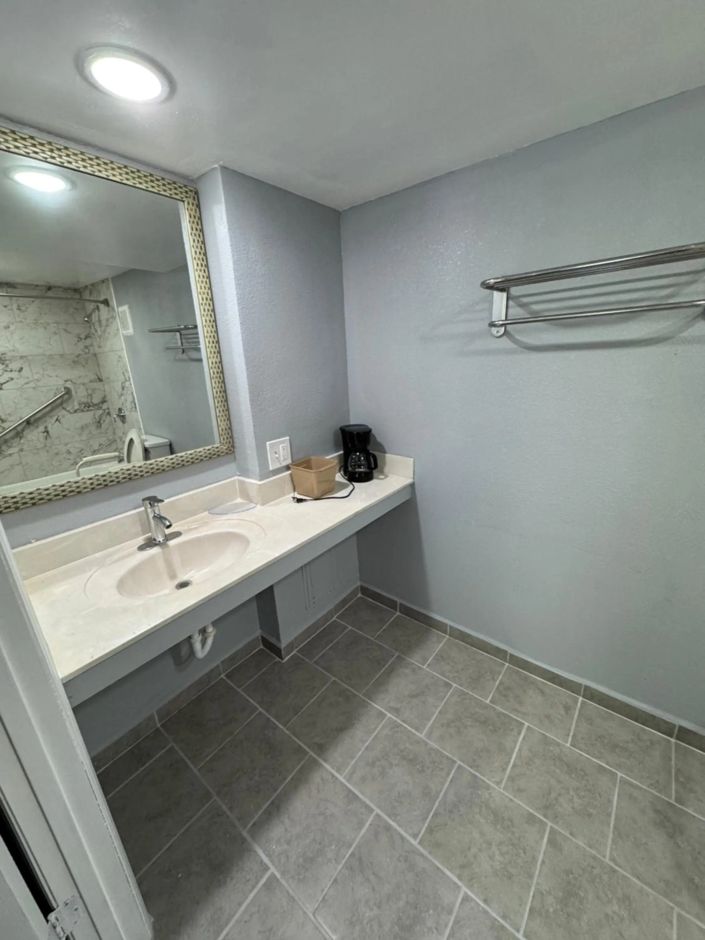 Bathroom in River Palm Hotel