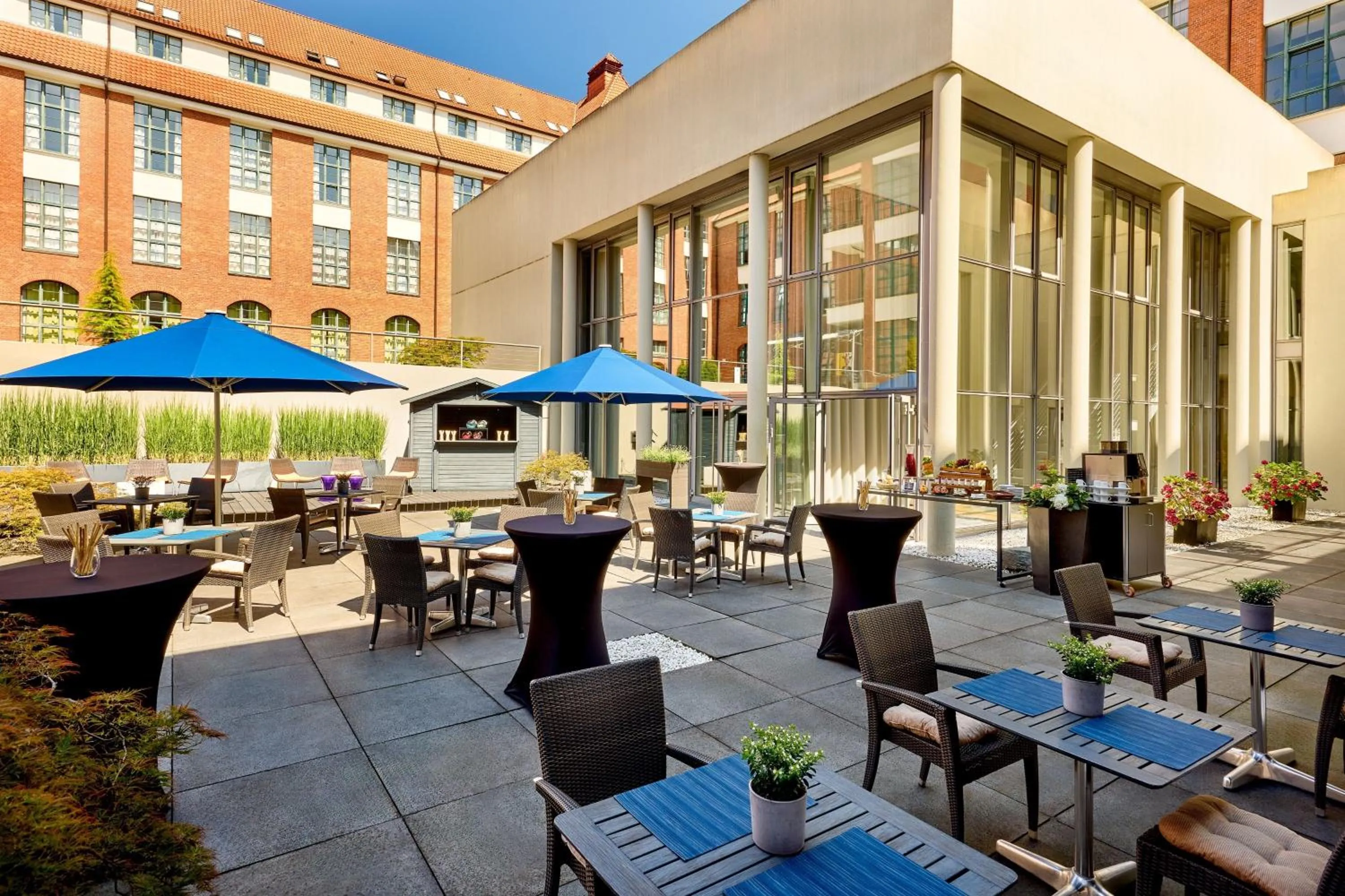 Restaurant/places to eat in Sheraton Hannover Pelikan Hotel